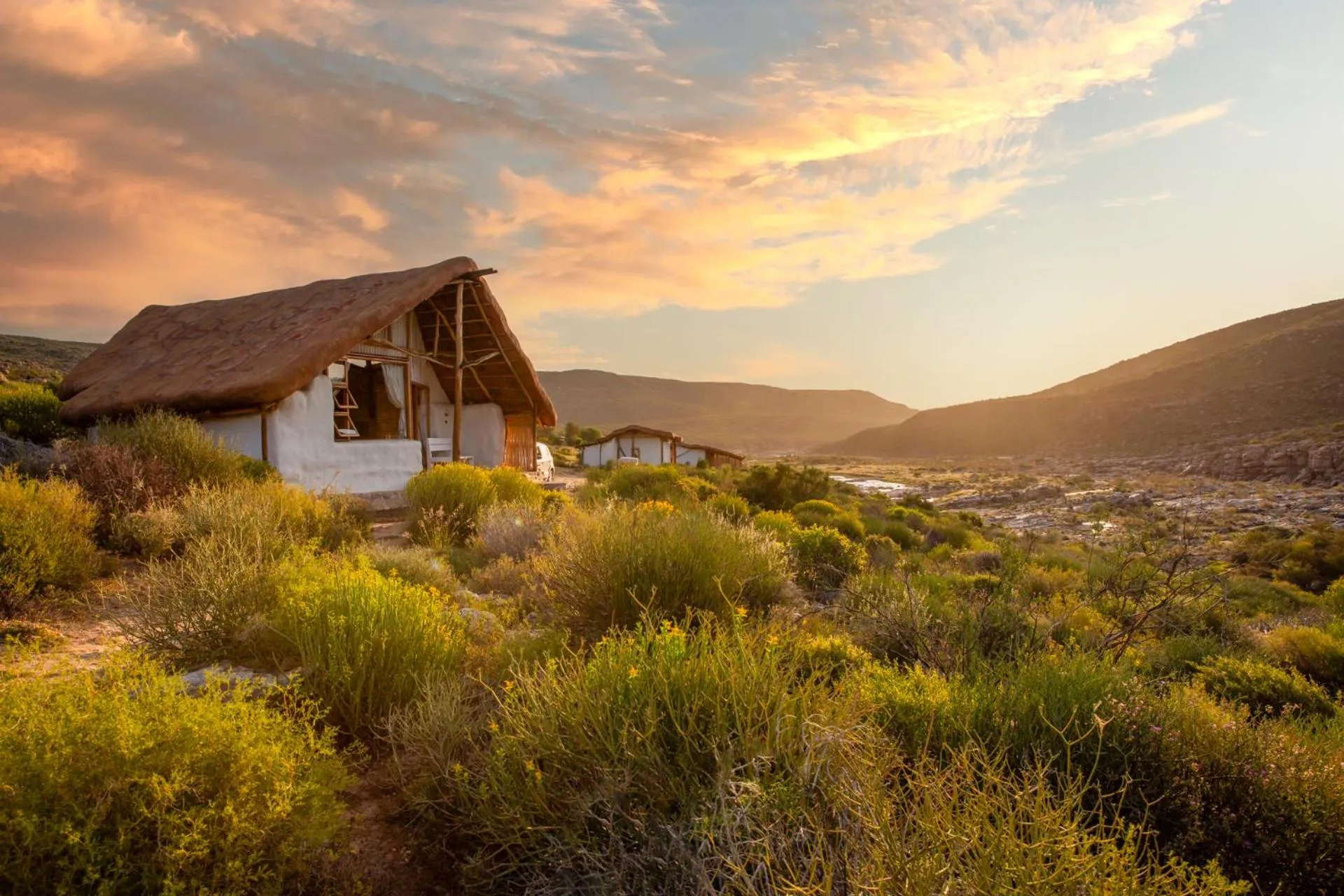 Oudrif Strawbale Retreat
