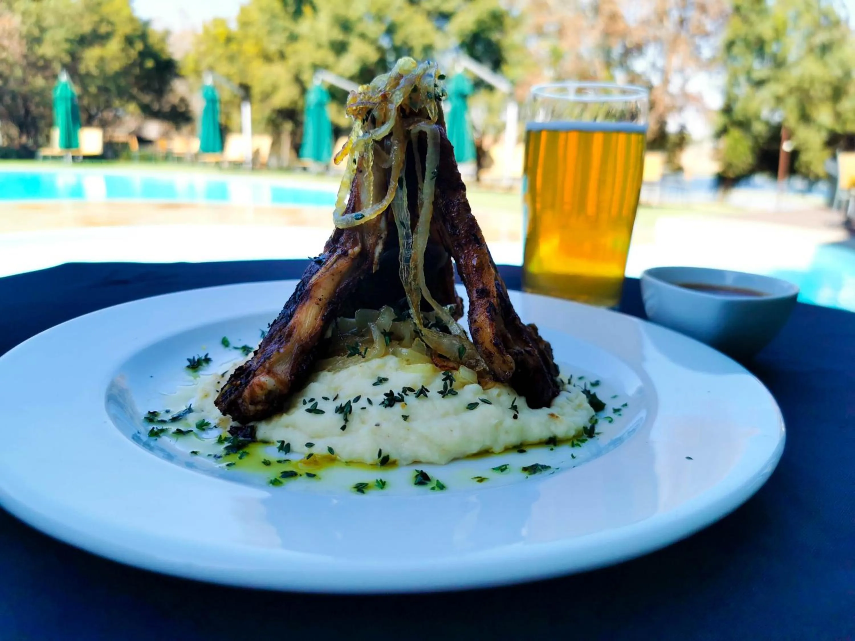 Restaurant/places to eat in Umuzi Lodge