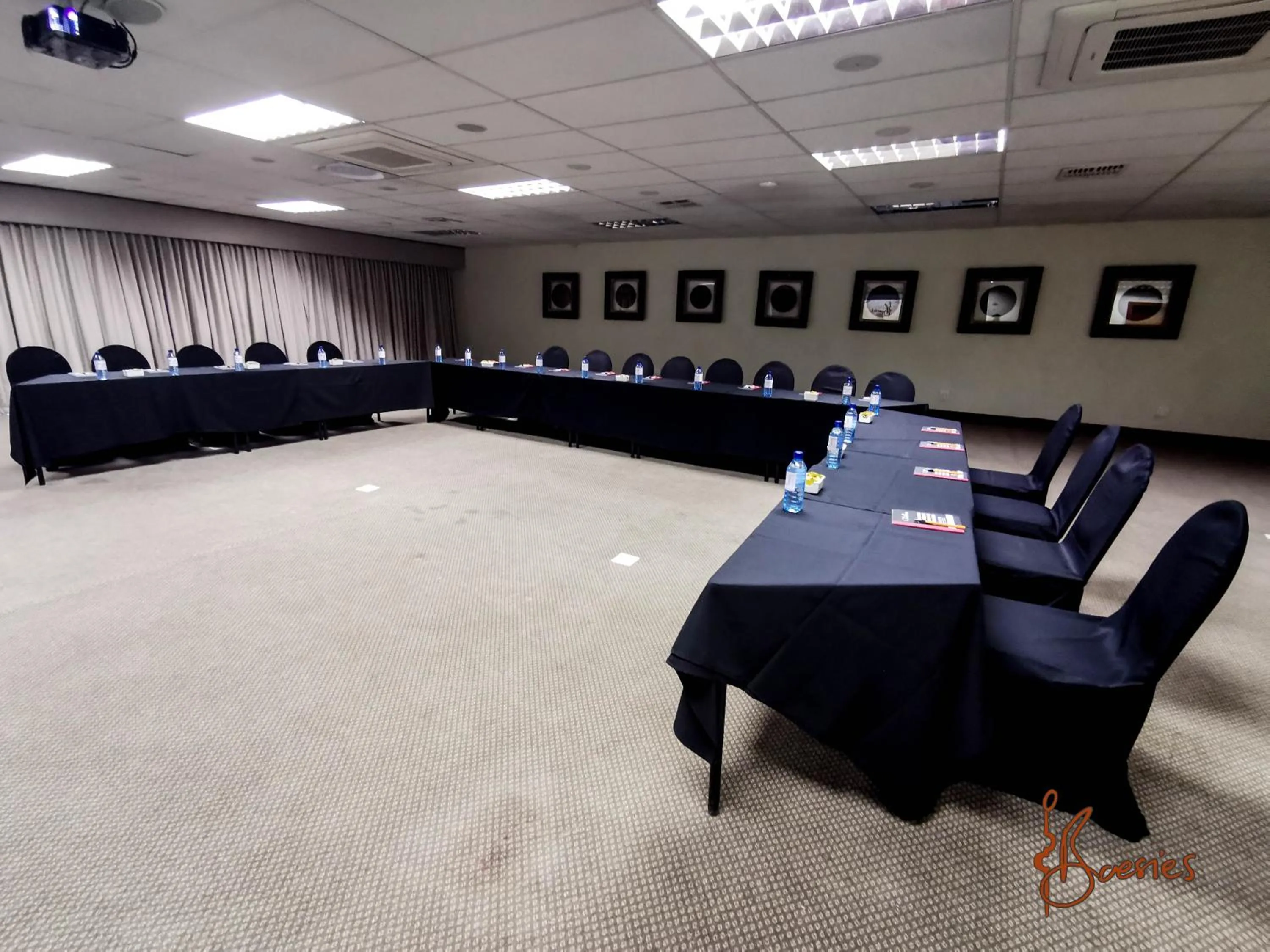 Business facilities in Umuzi Lodge