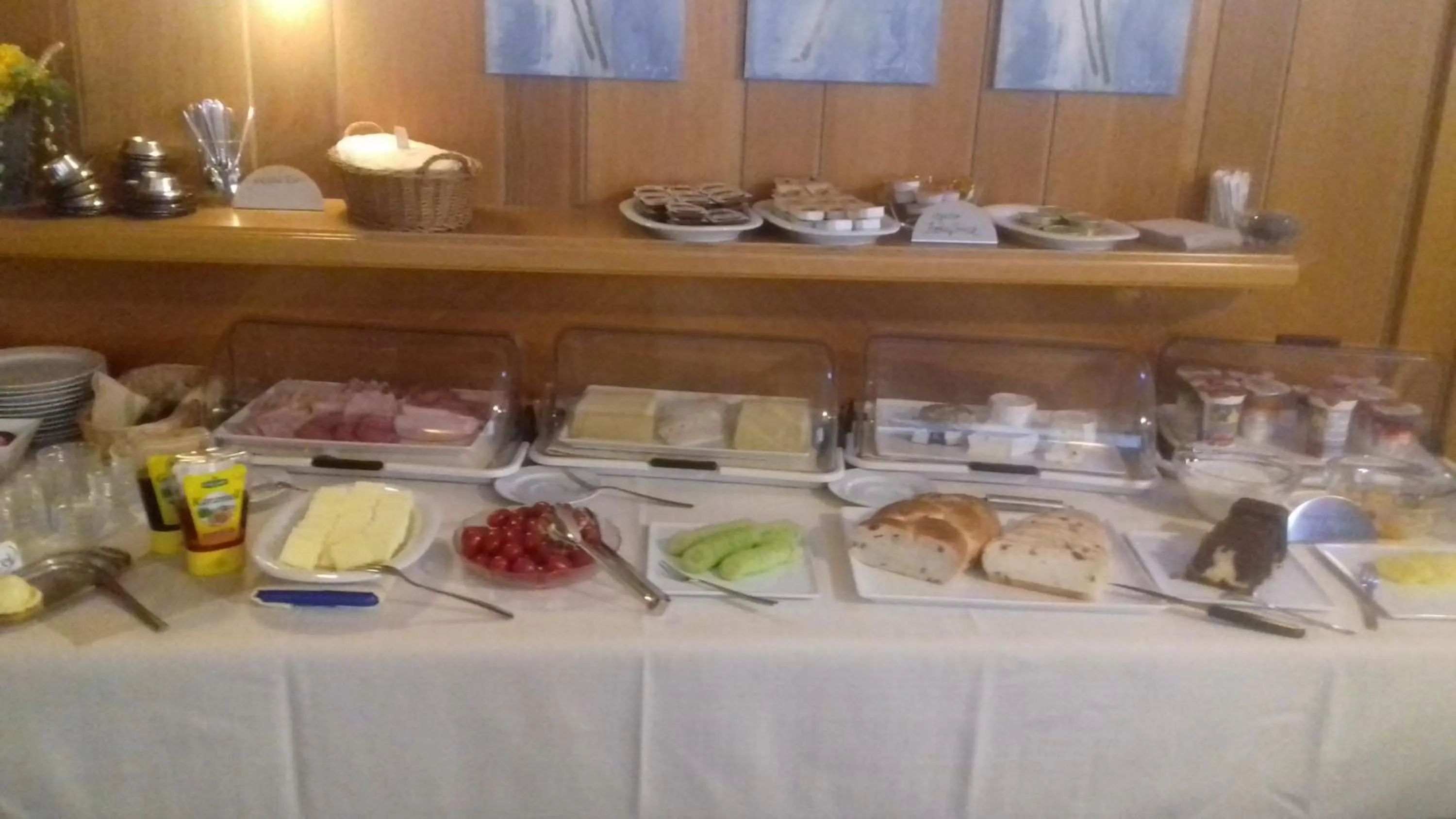 Food and drinks in Hotel am Bad