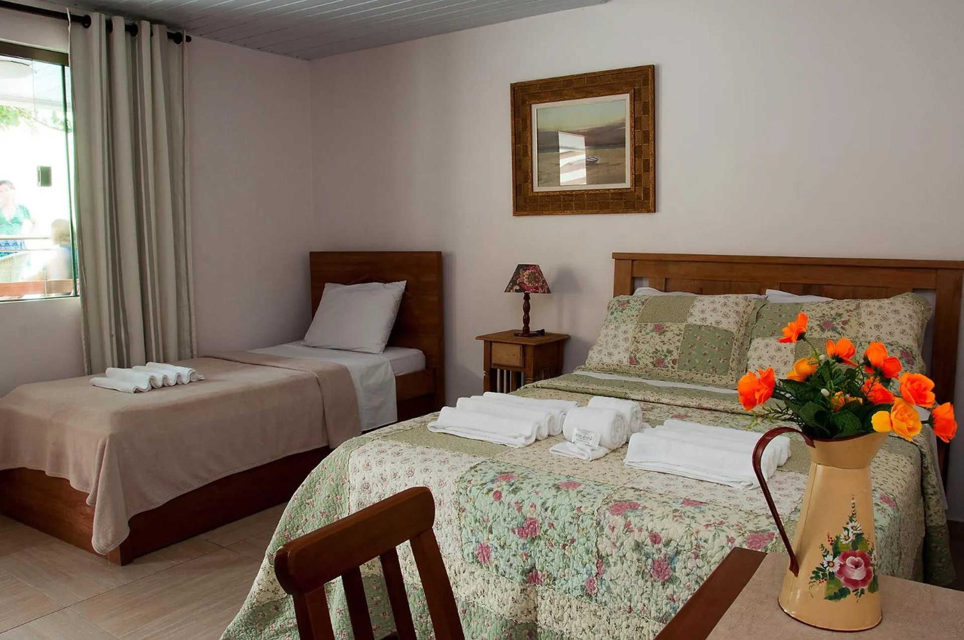 Photo of the whole room, Bed in Pousada Encantos do Peró