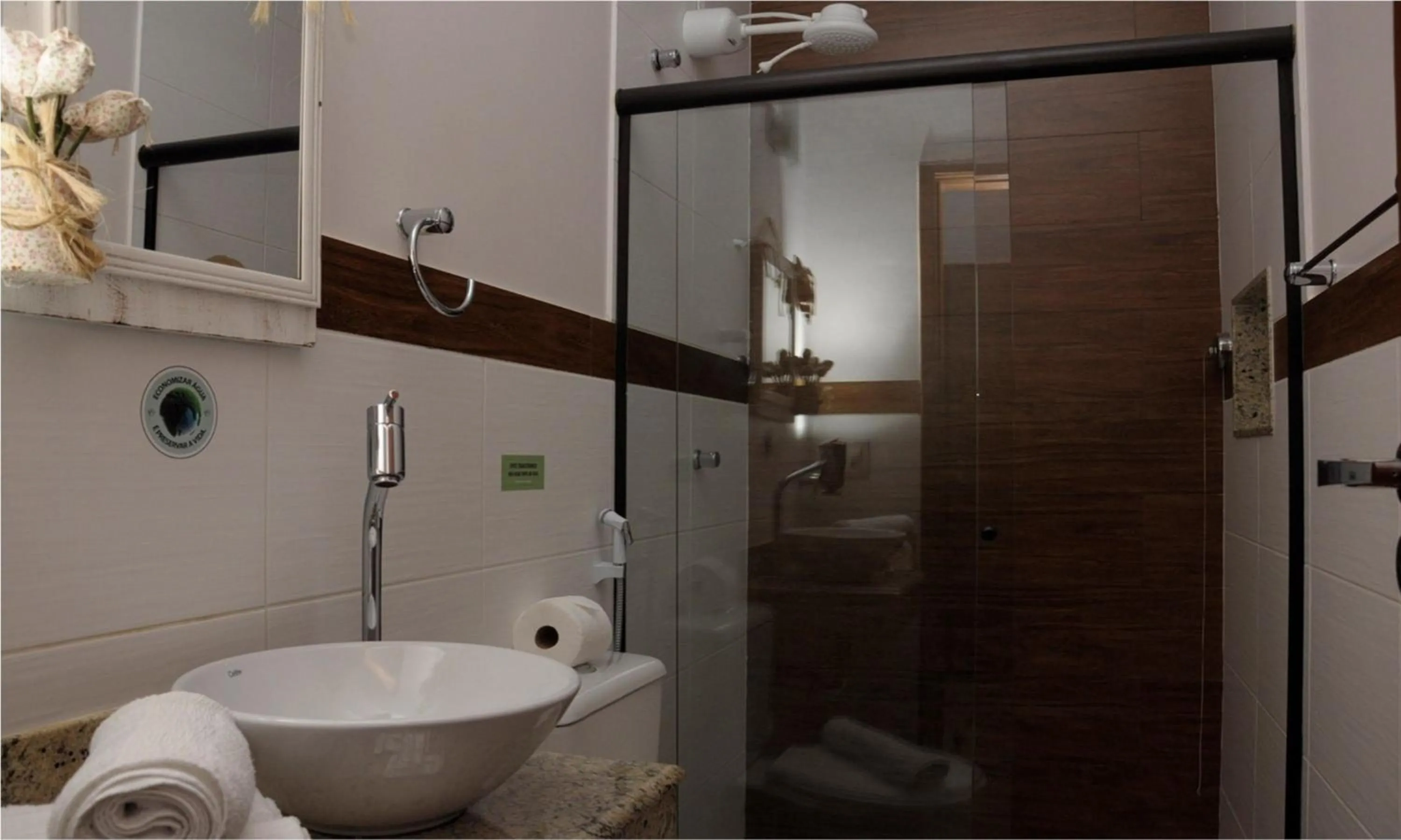 Bathroom in Pousada Encantos do Peró