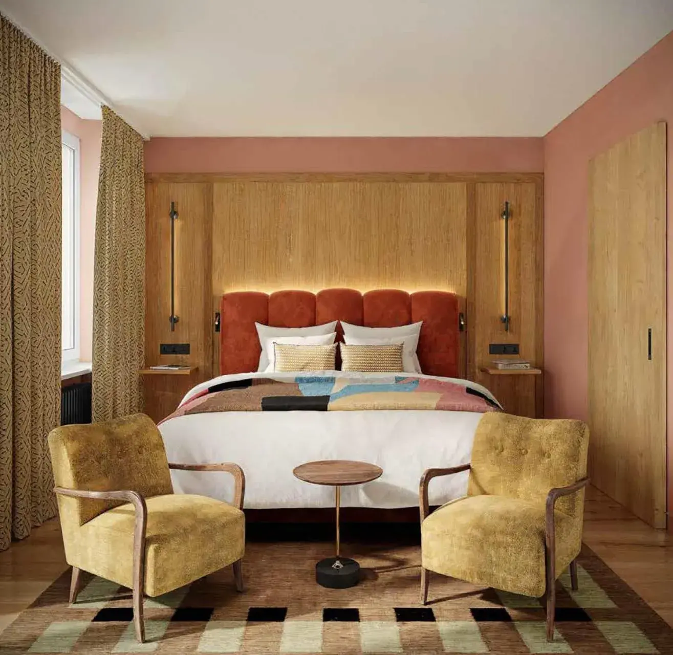 Bed in Hotel Alpina Luzern Bed in Hotel Alpina Luzern