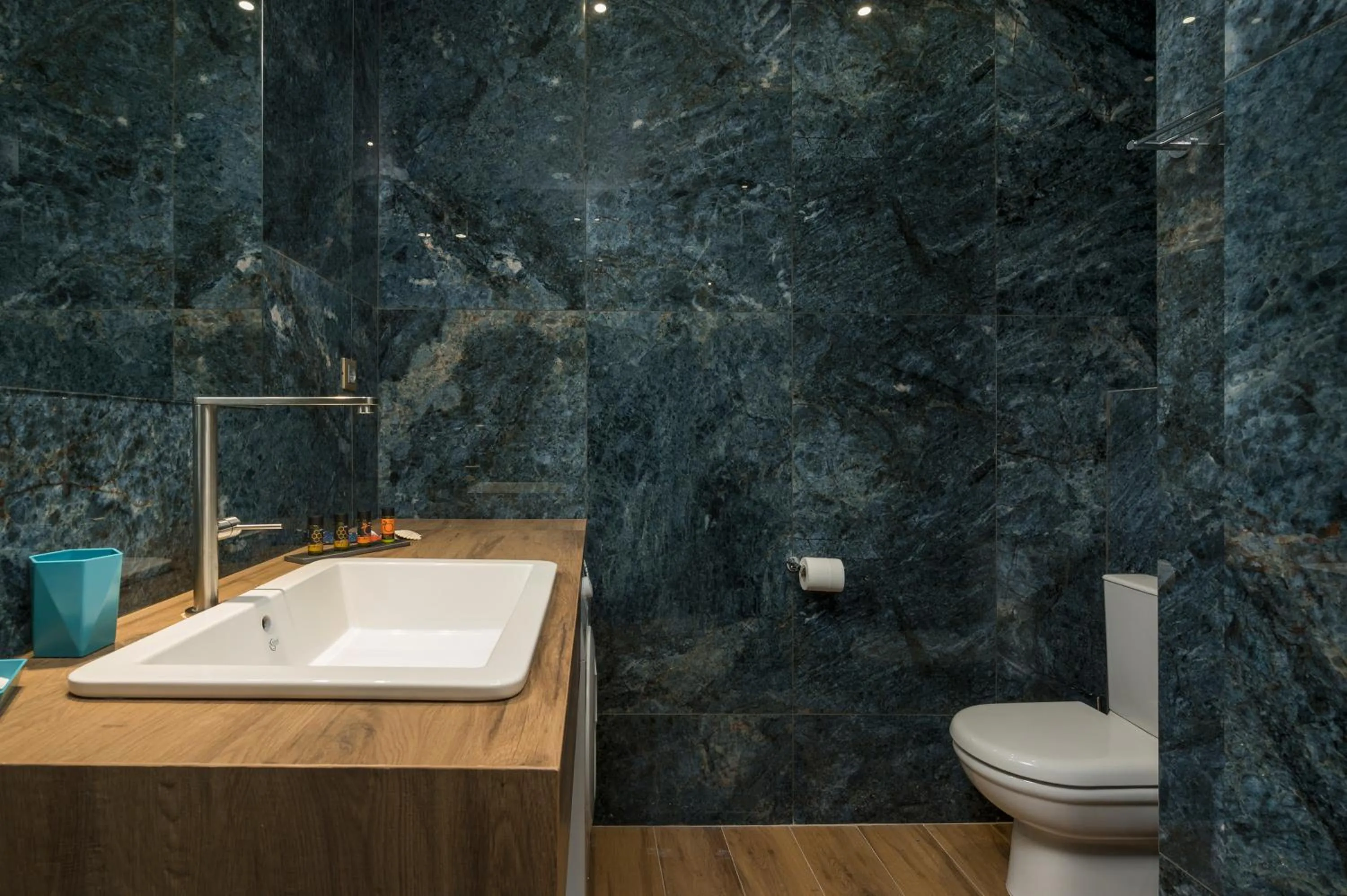 Bathroom in Aequor Luxury Rooms & Apartments