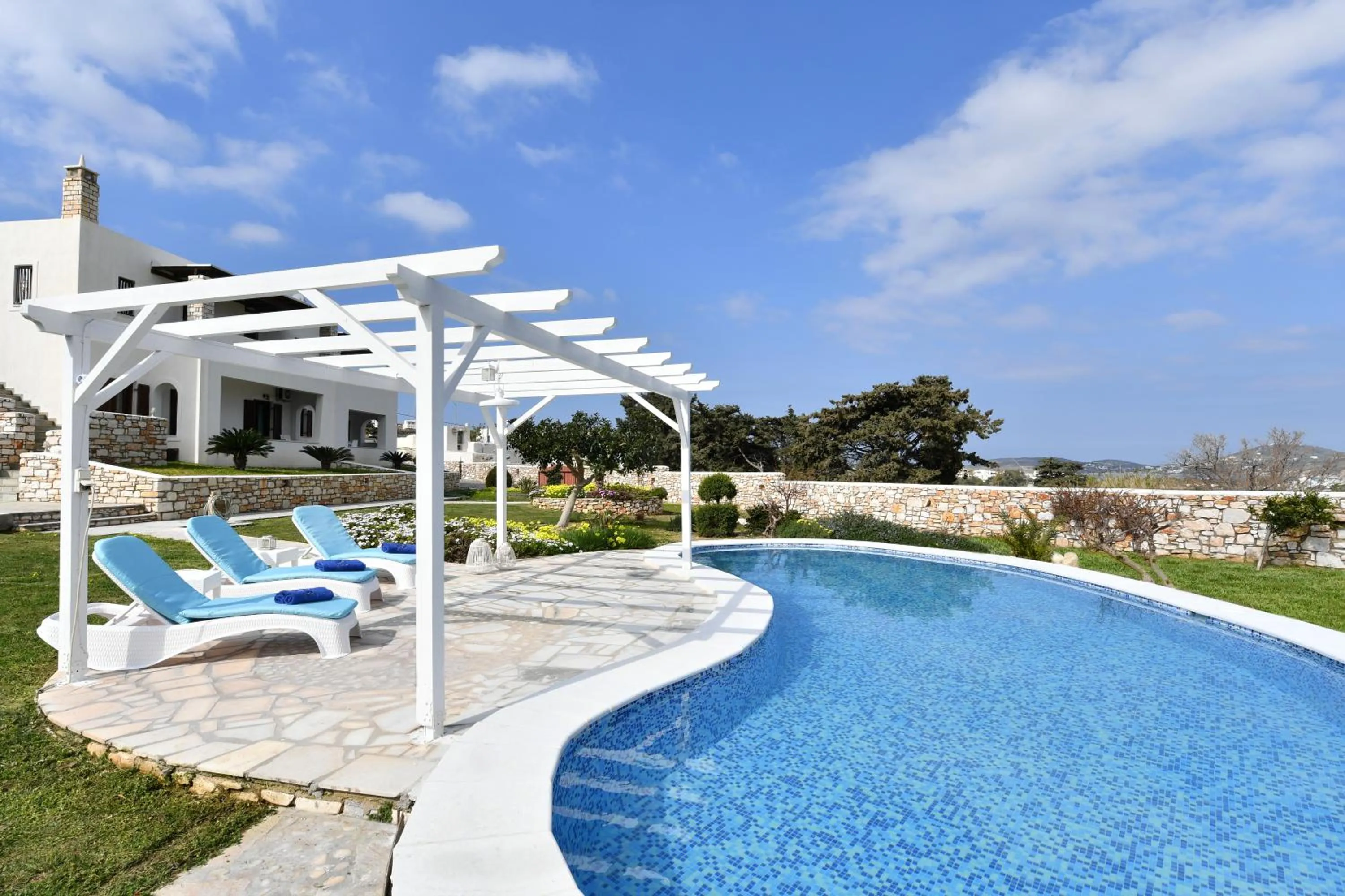 Swimming pool in Villa Trifylia