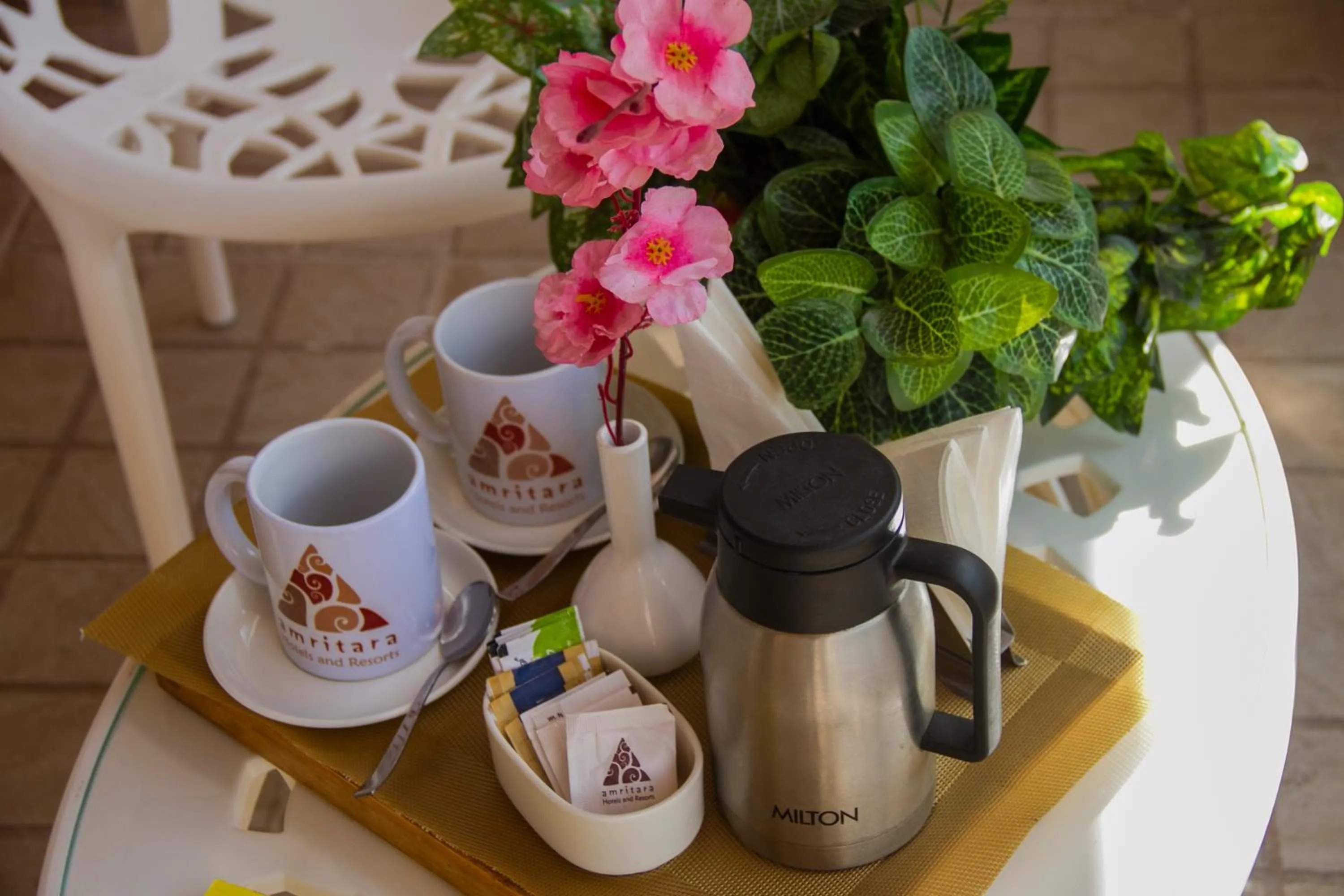 Coffee/tea facilities in Amritara The Avadh