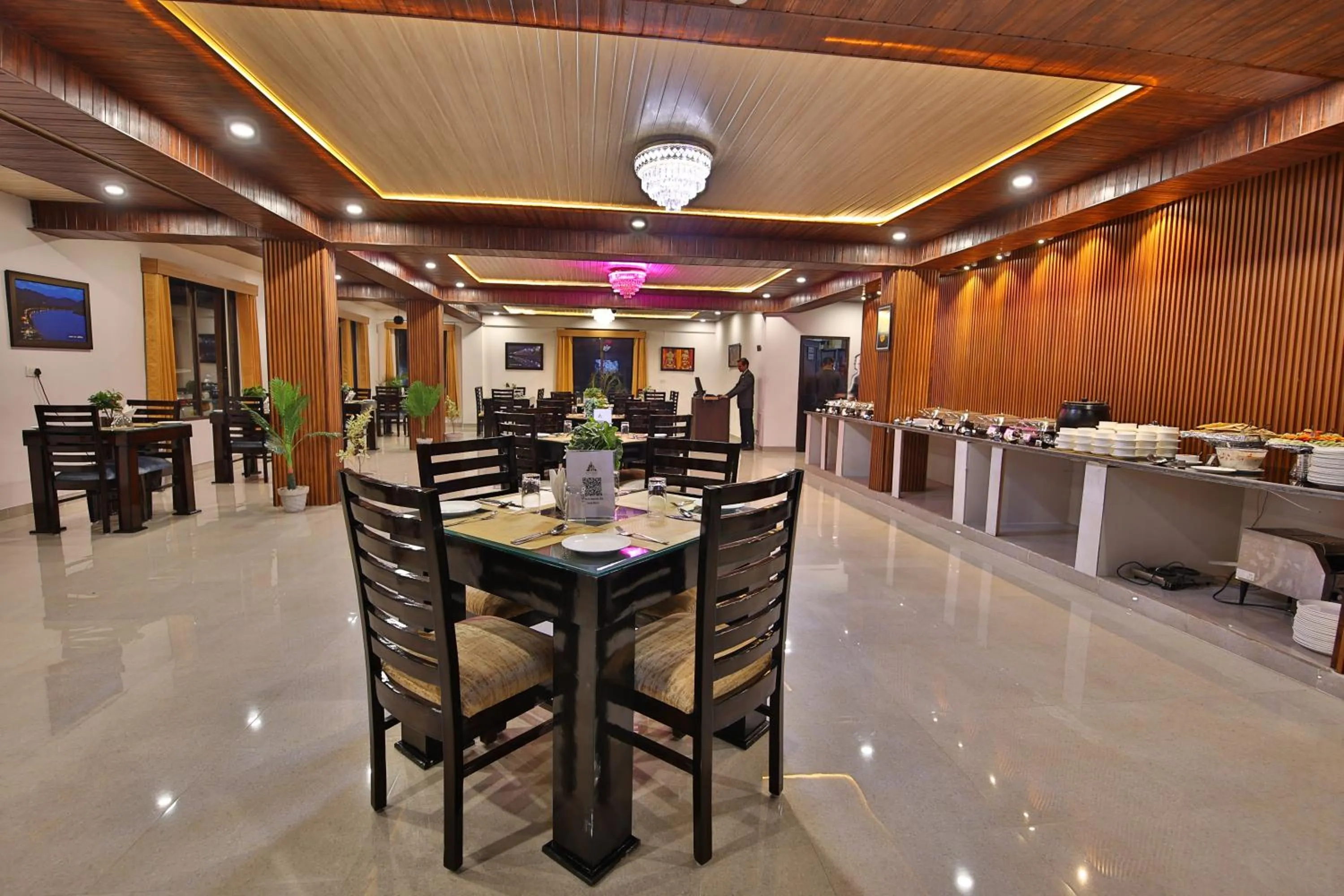 Restaurant/places to eat in Amritara The Avadh