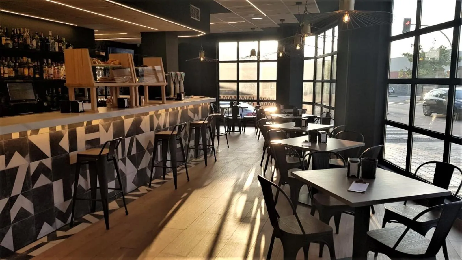 Restaurant/places to eat in Rener Hotel Los Campones