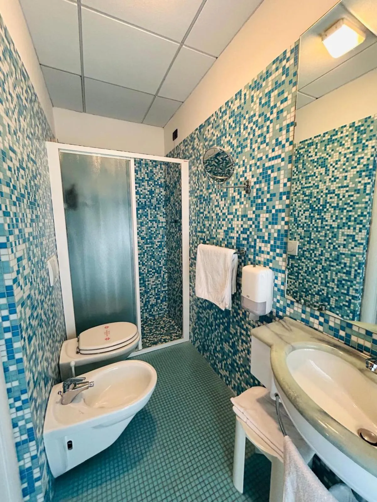 Shower in Hotel Milano