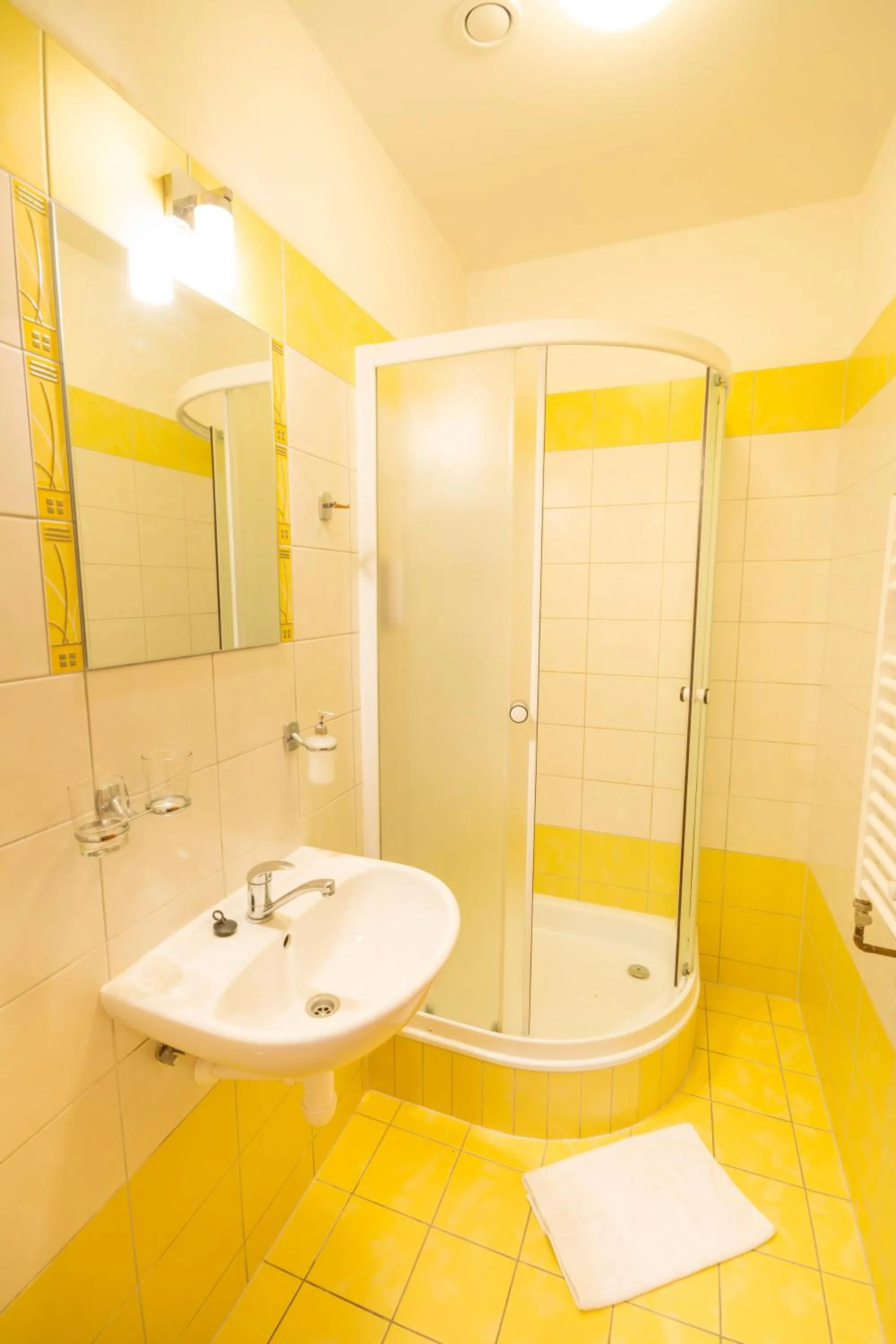 Shower in Hotel Na Kocandě