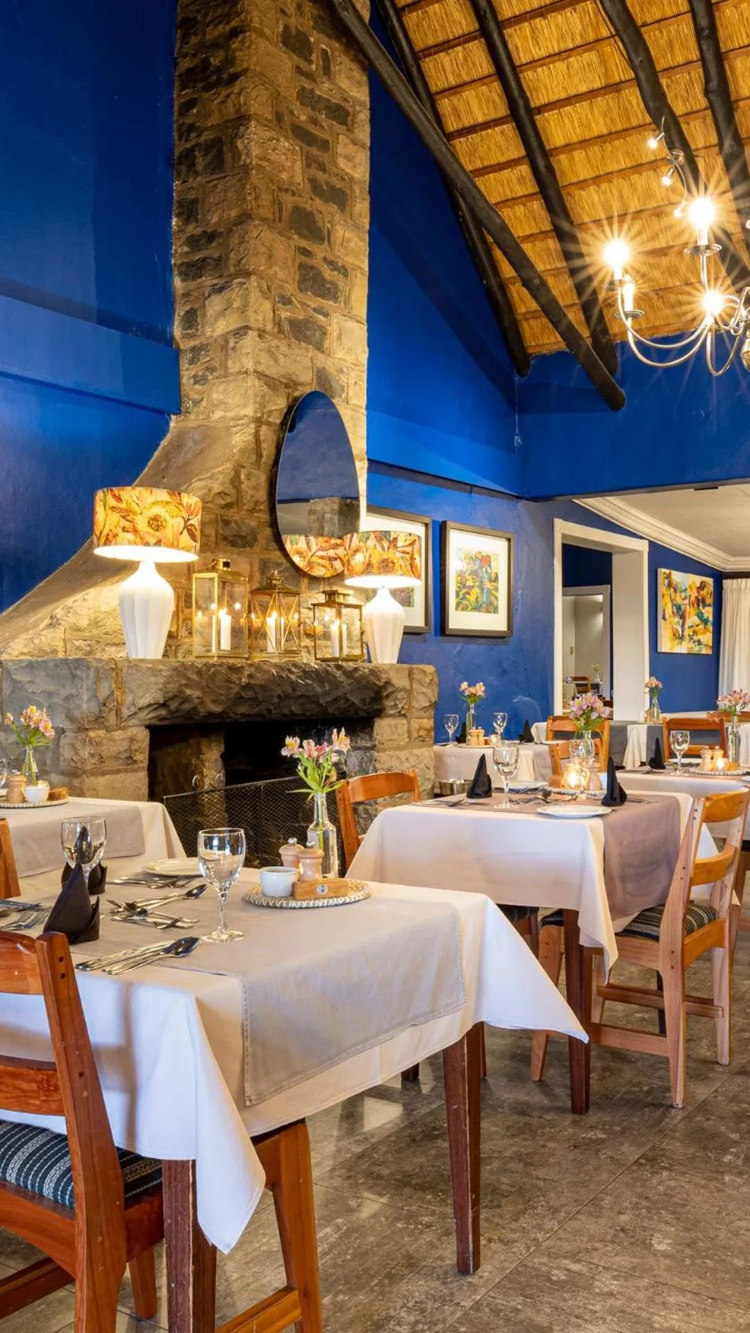 Dining area in Cavern Resort & Spa