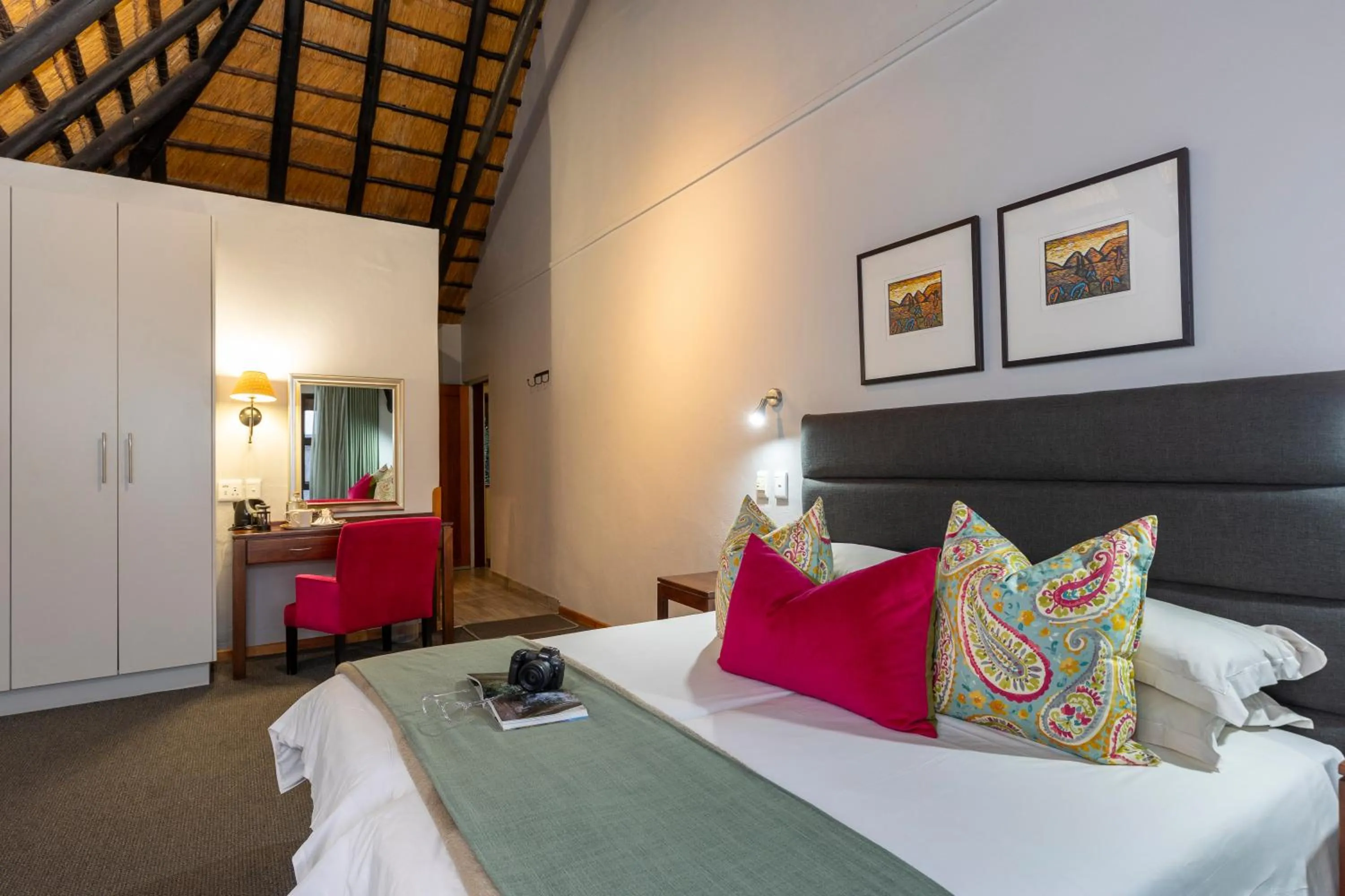 Bedroom, Bed in Cavern Resort & Spa