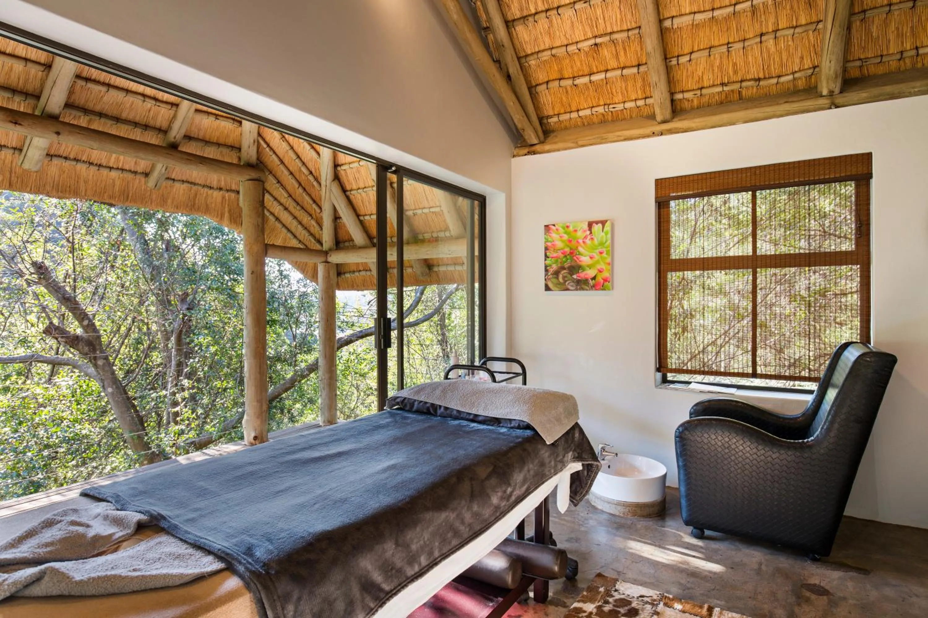 Spa and wellness centre/facilities in Cavern Resort & Spa