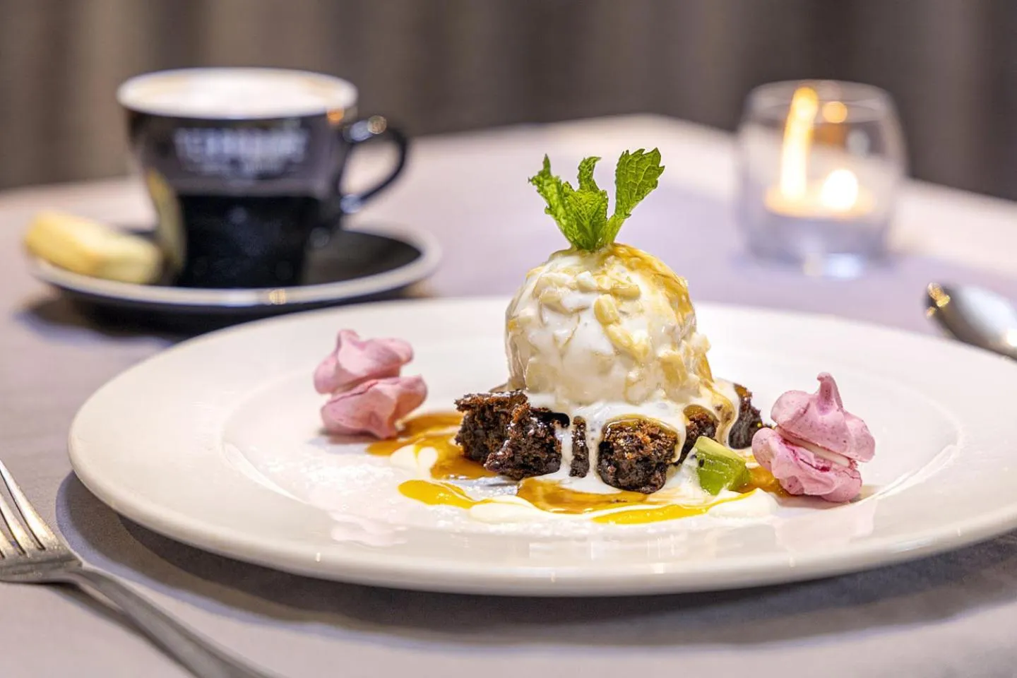 Dining area in Cavern Resort & Spa