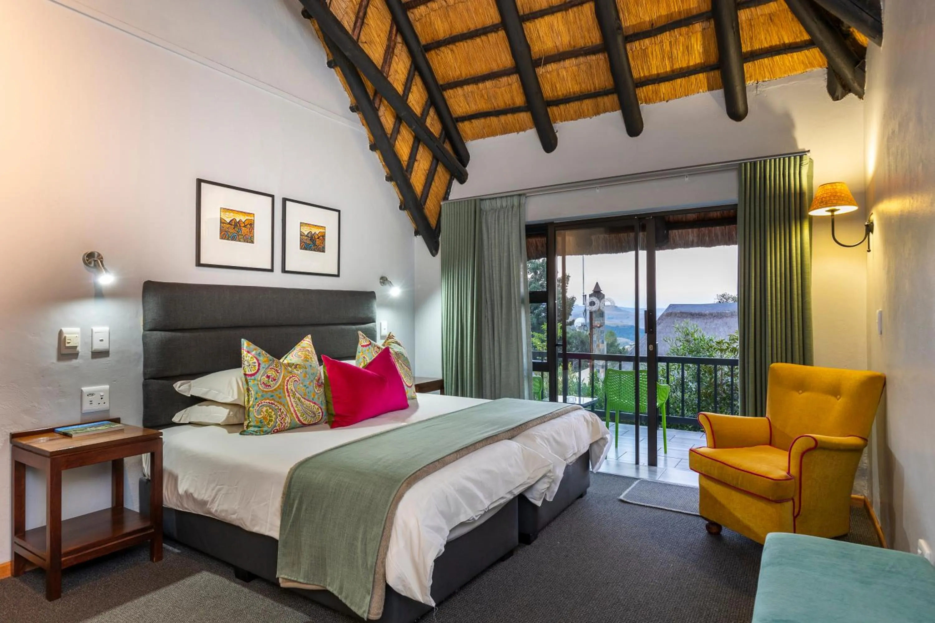 Bedroom, Bed in Cavern Resort & Spa