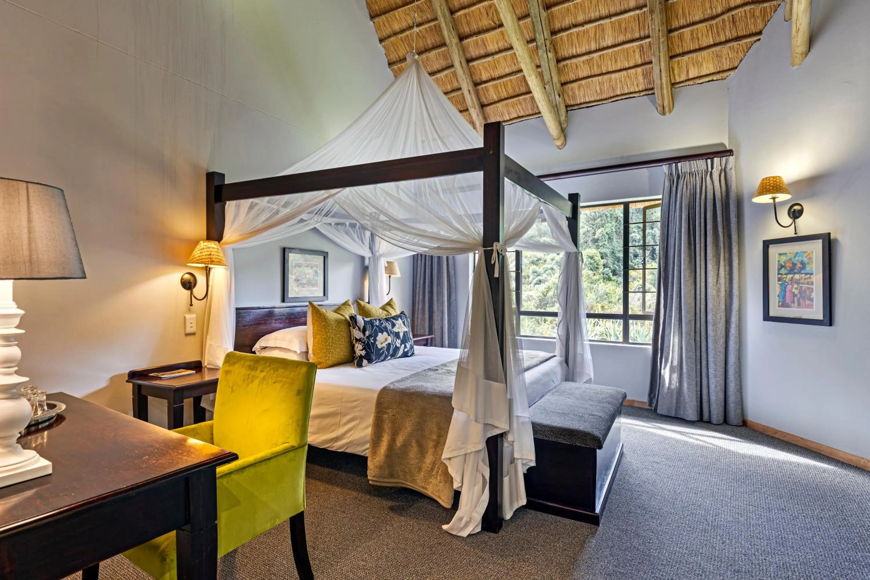 Photo of the whole room, Bed in Cavern Resort & Spa