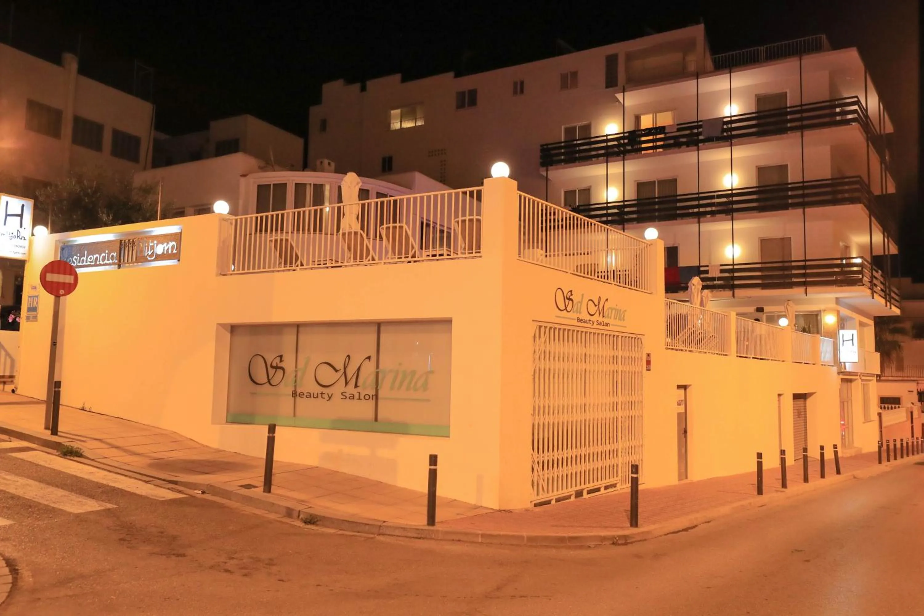 Property building in Es Mitjorn Hotel