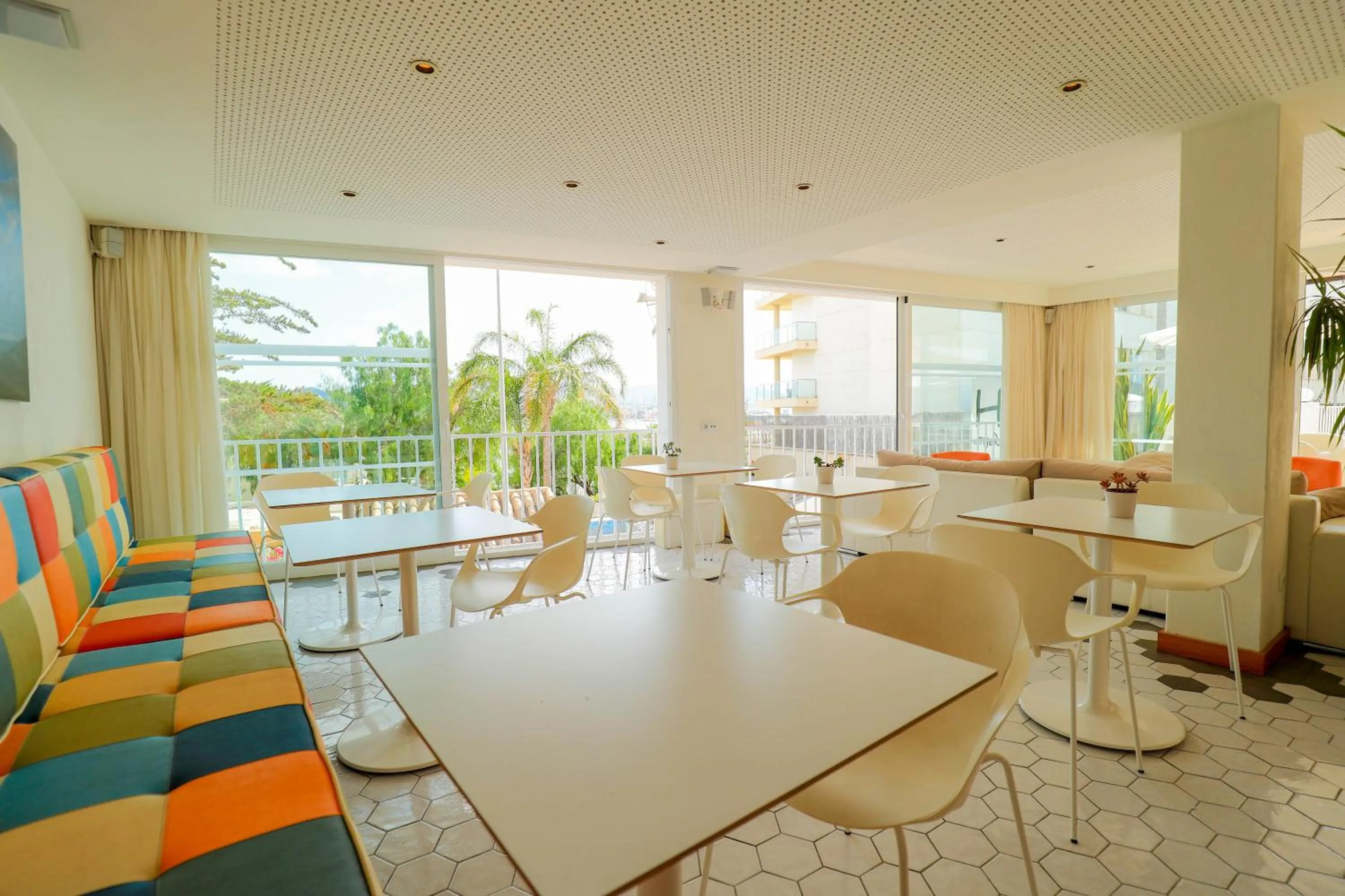 Restaurant/places to eat in Es Mitjorn Hotel