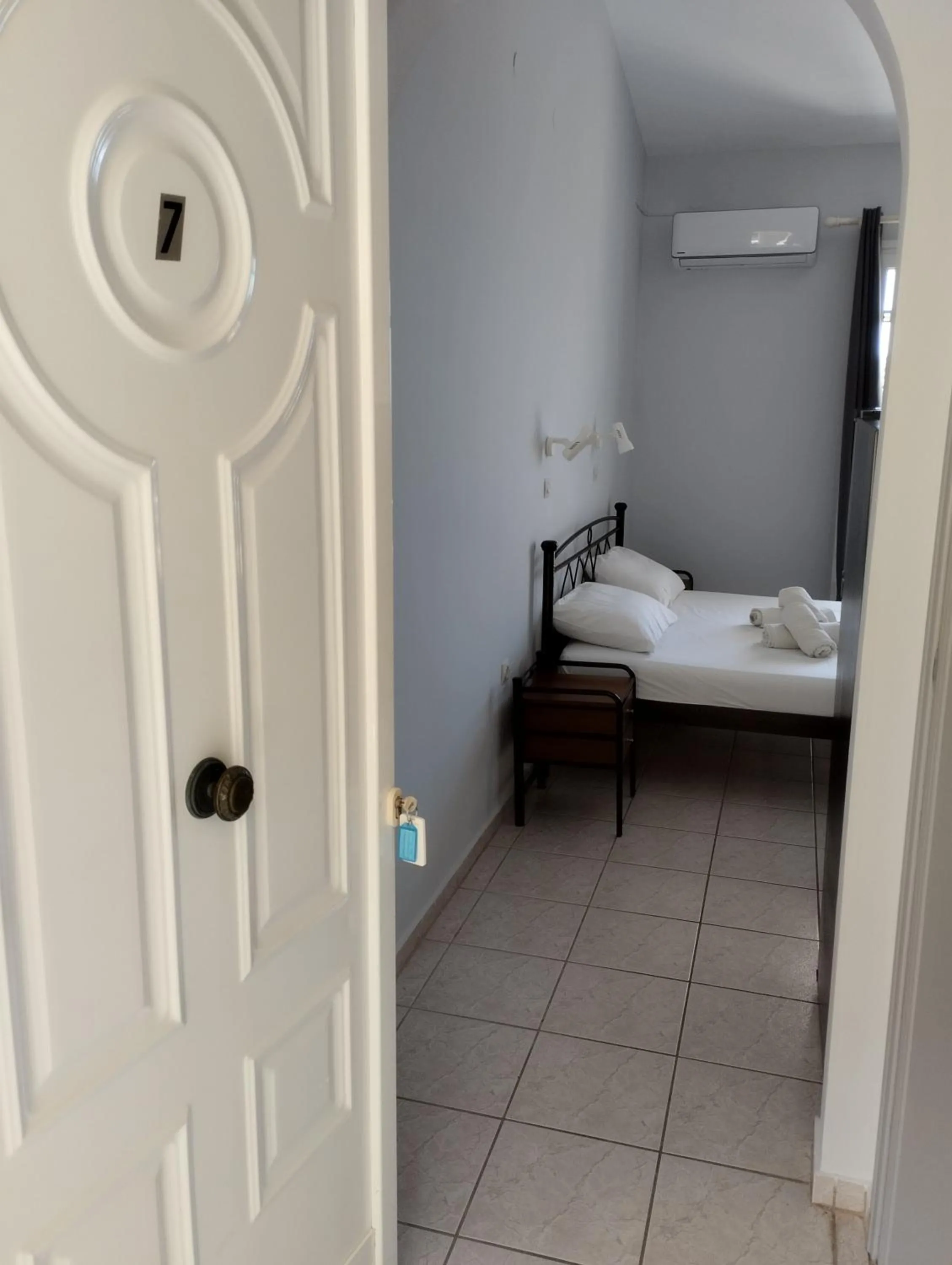 Facade/entrance, Bed in Asteras Studios