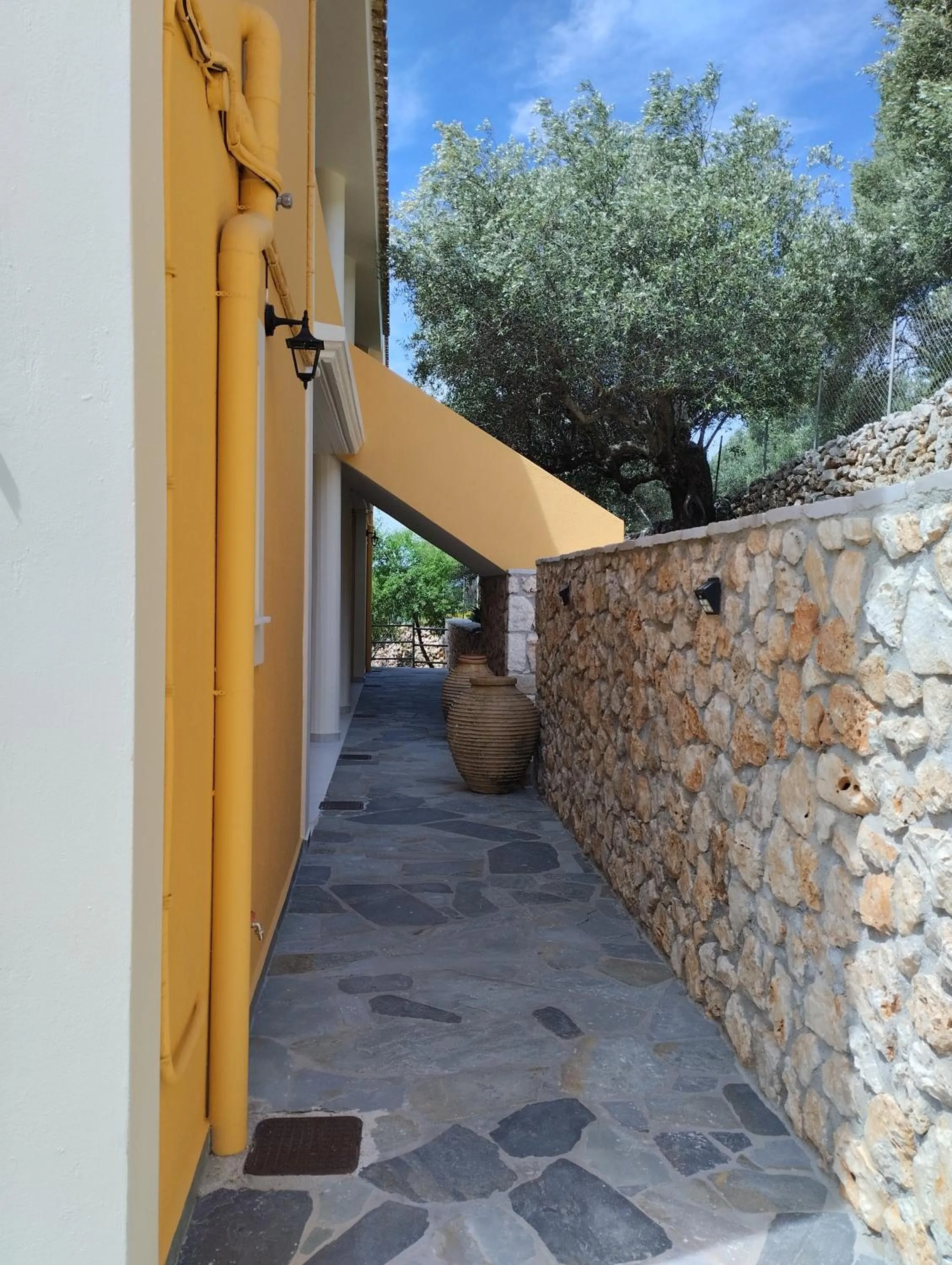 Property building in Asteras Studios