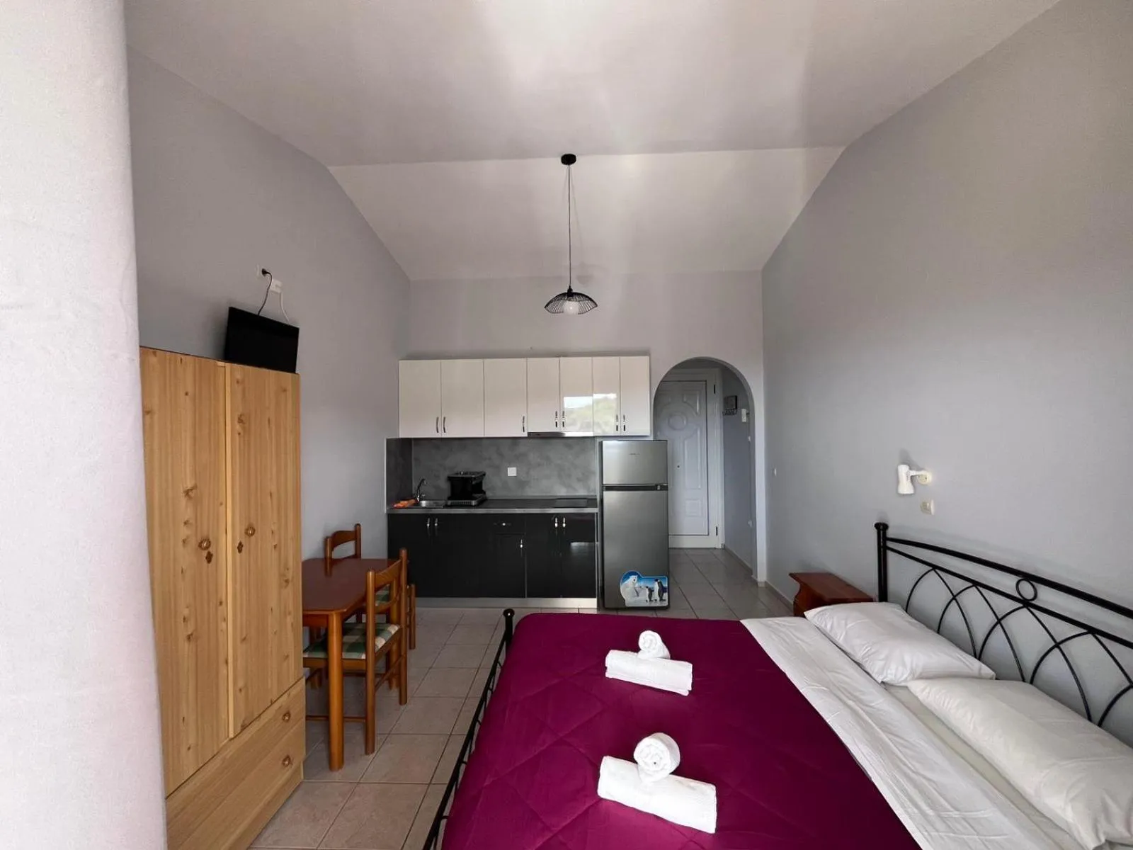 Kitchen or kitchenette, Bed in Asteras Studios