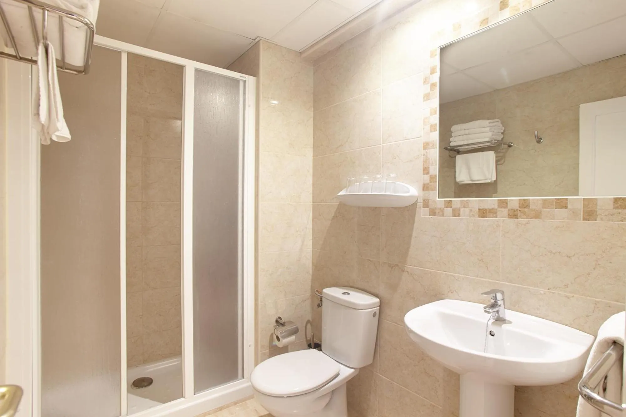 Bathroom in Hostal Mar y Huerta