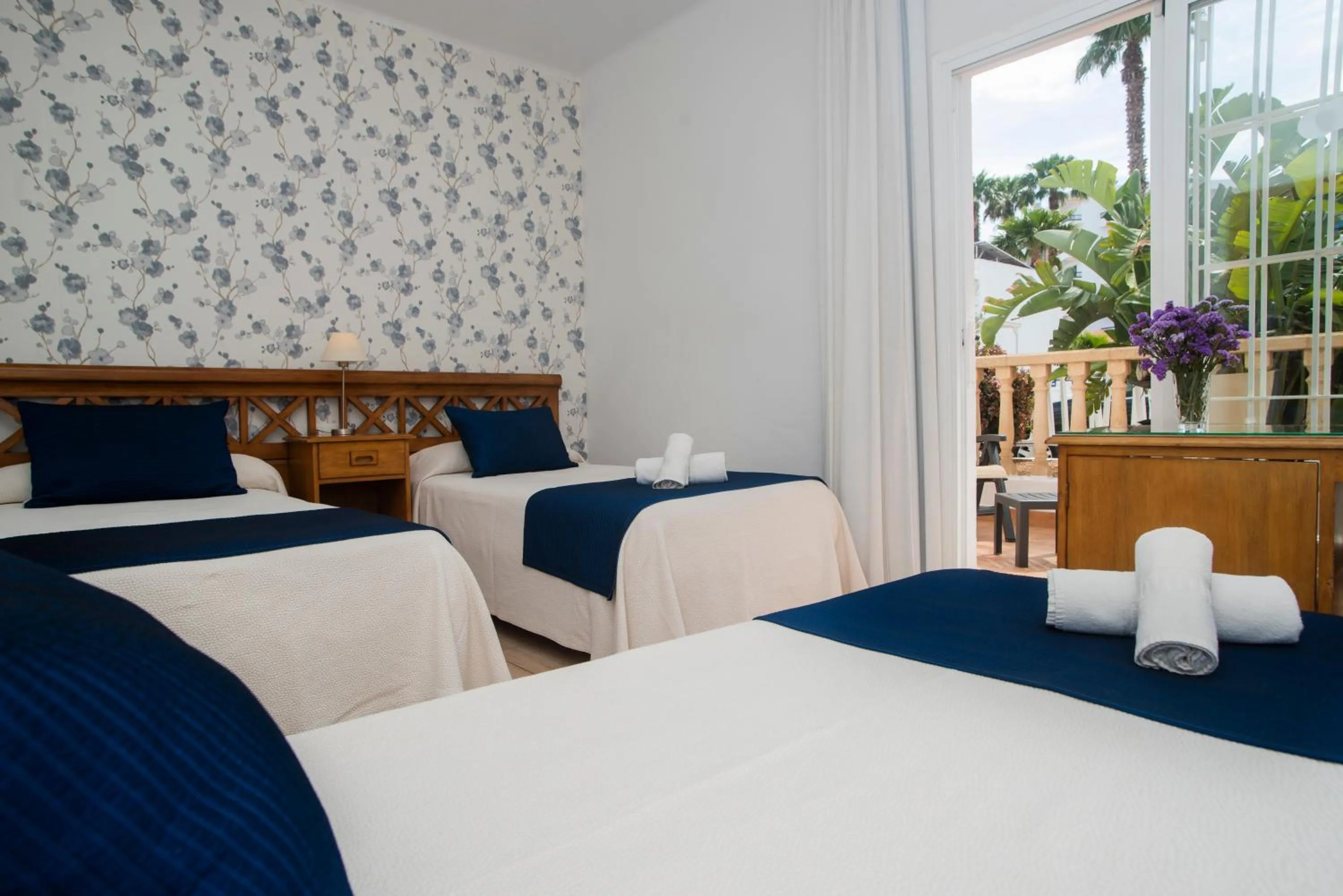 Bed in Hostal Mar y Huerta