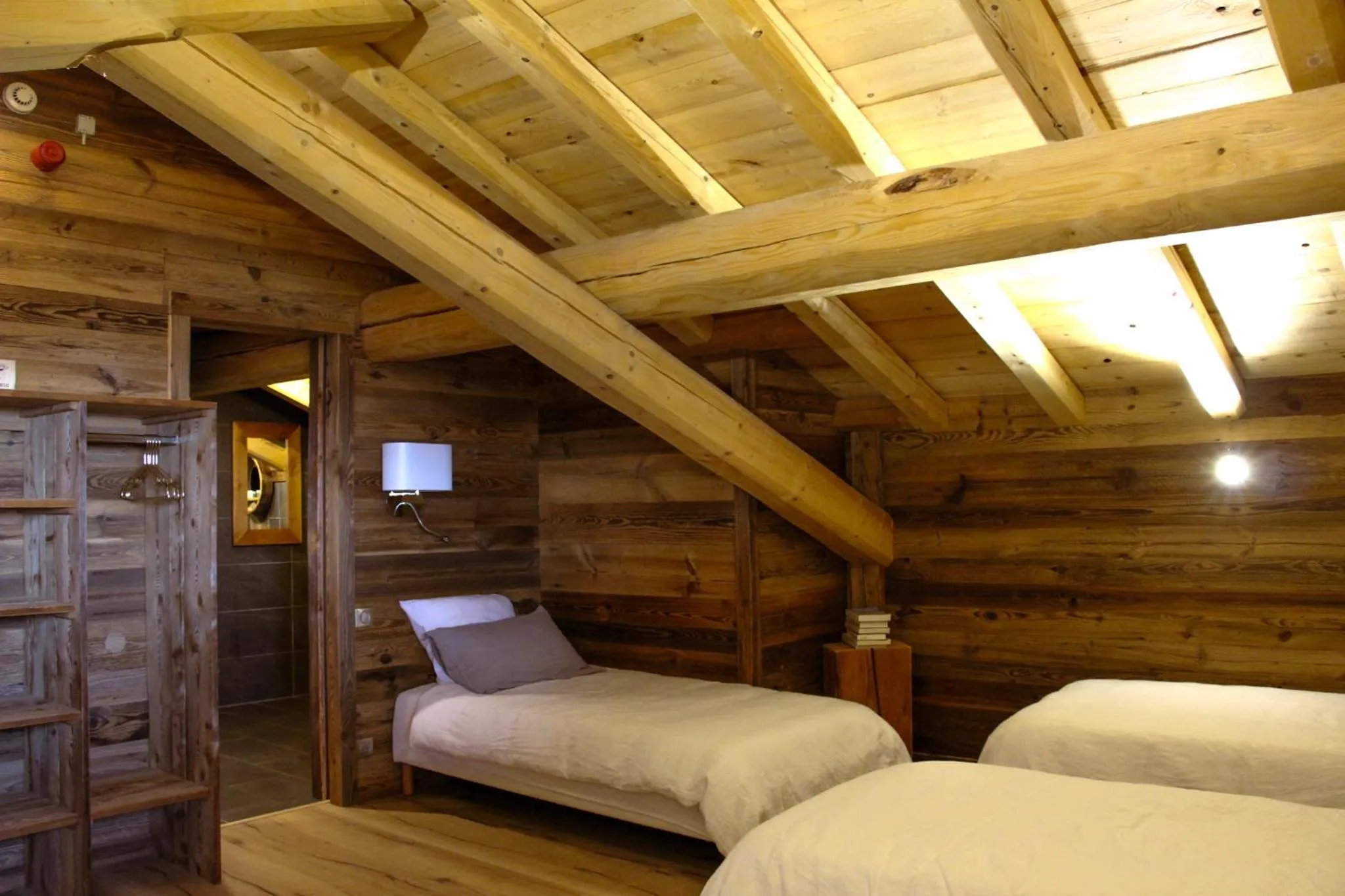 Property building, Bed in Chambres et Tables d'Hôtes Le Choton à Nono - Col du Joly Beaufortain