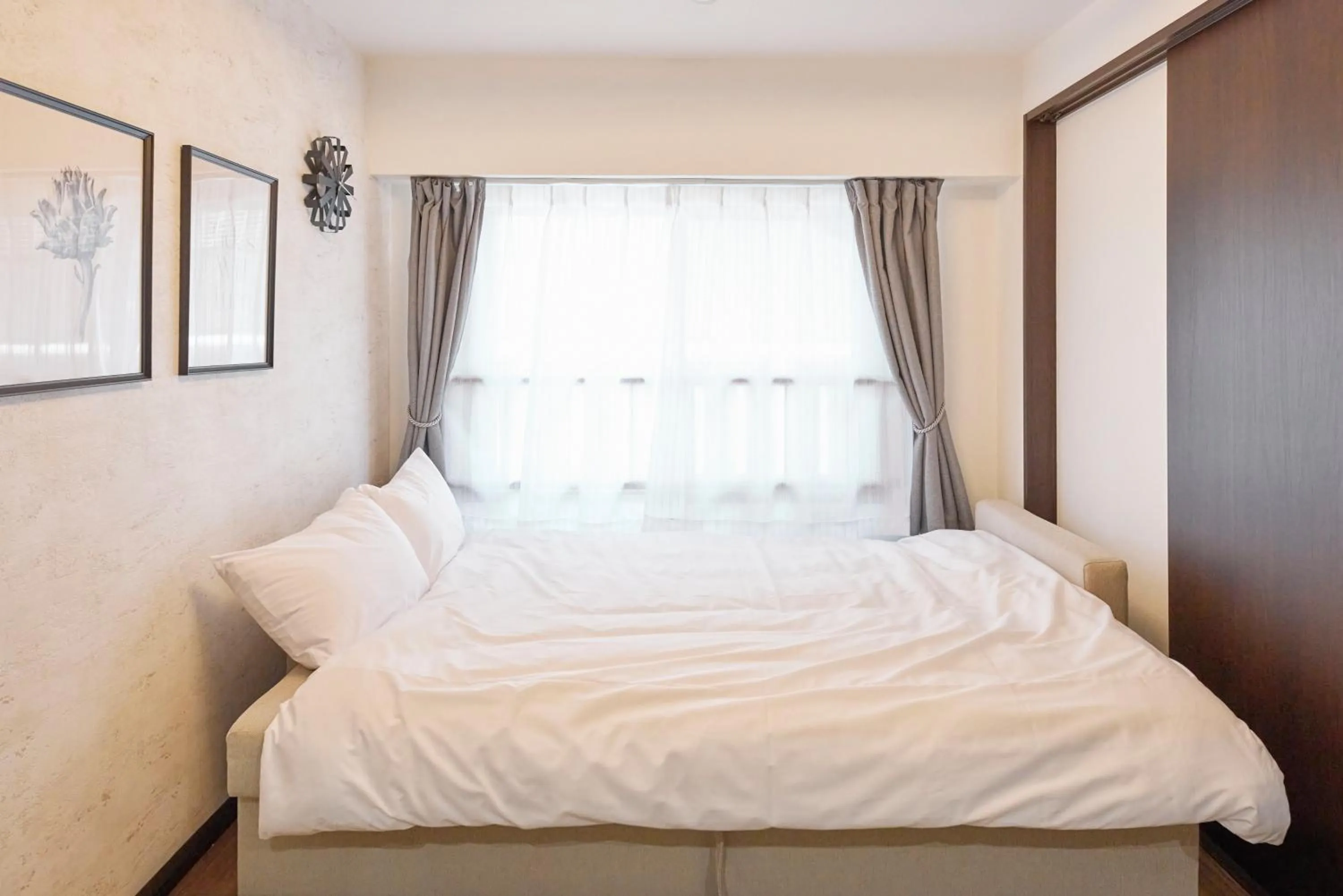 Bed in Fuji Heights Hotel