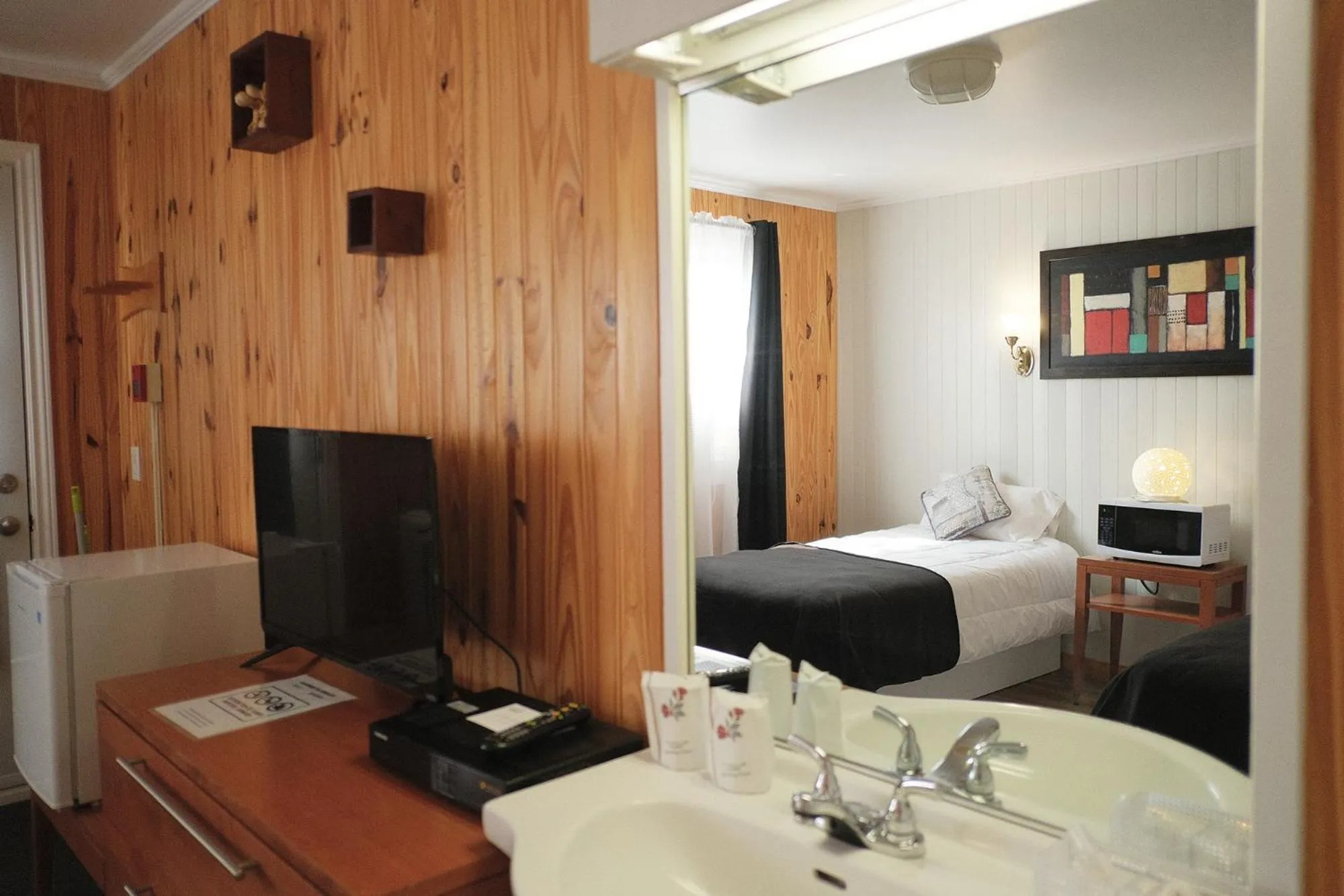 Bed in Auberge St-Tite-des-Caps