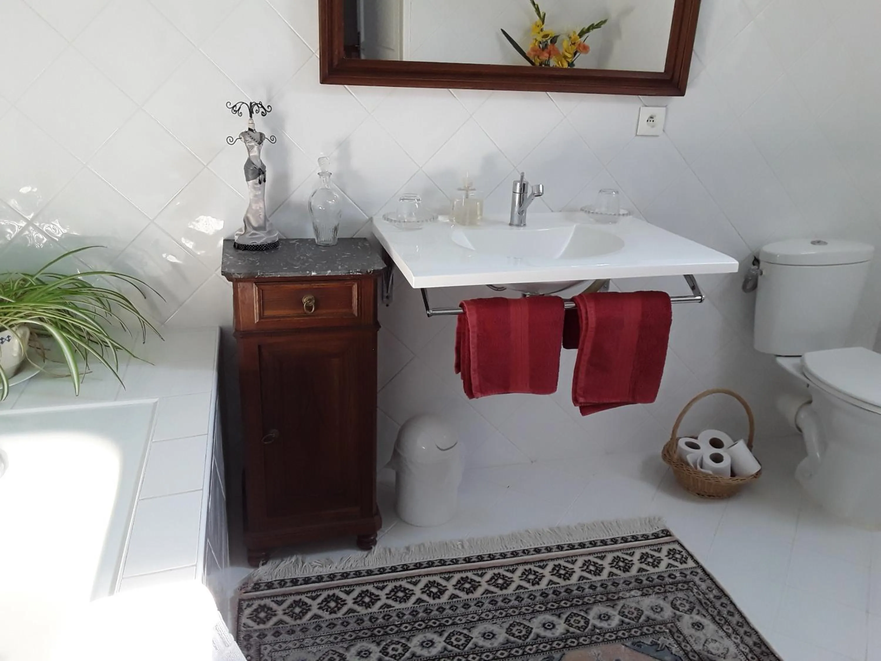 Toilet in La Belvinière Chambres et table d'hôtes