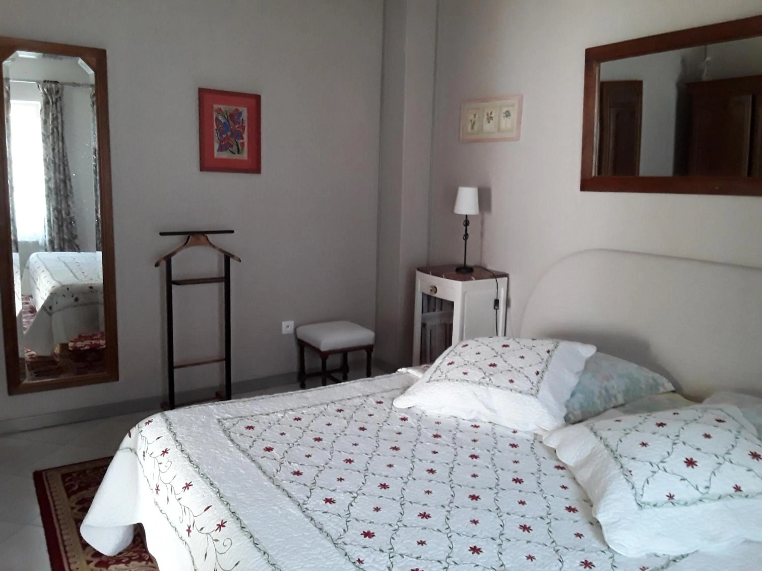 Bed in La Belvinière Chambres et table d'hôtes