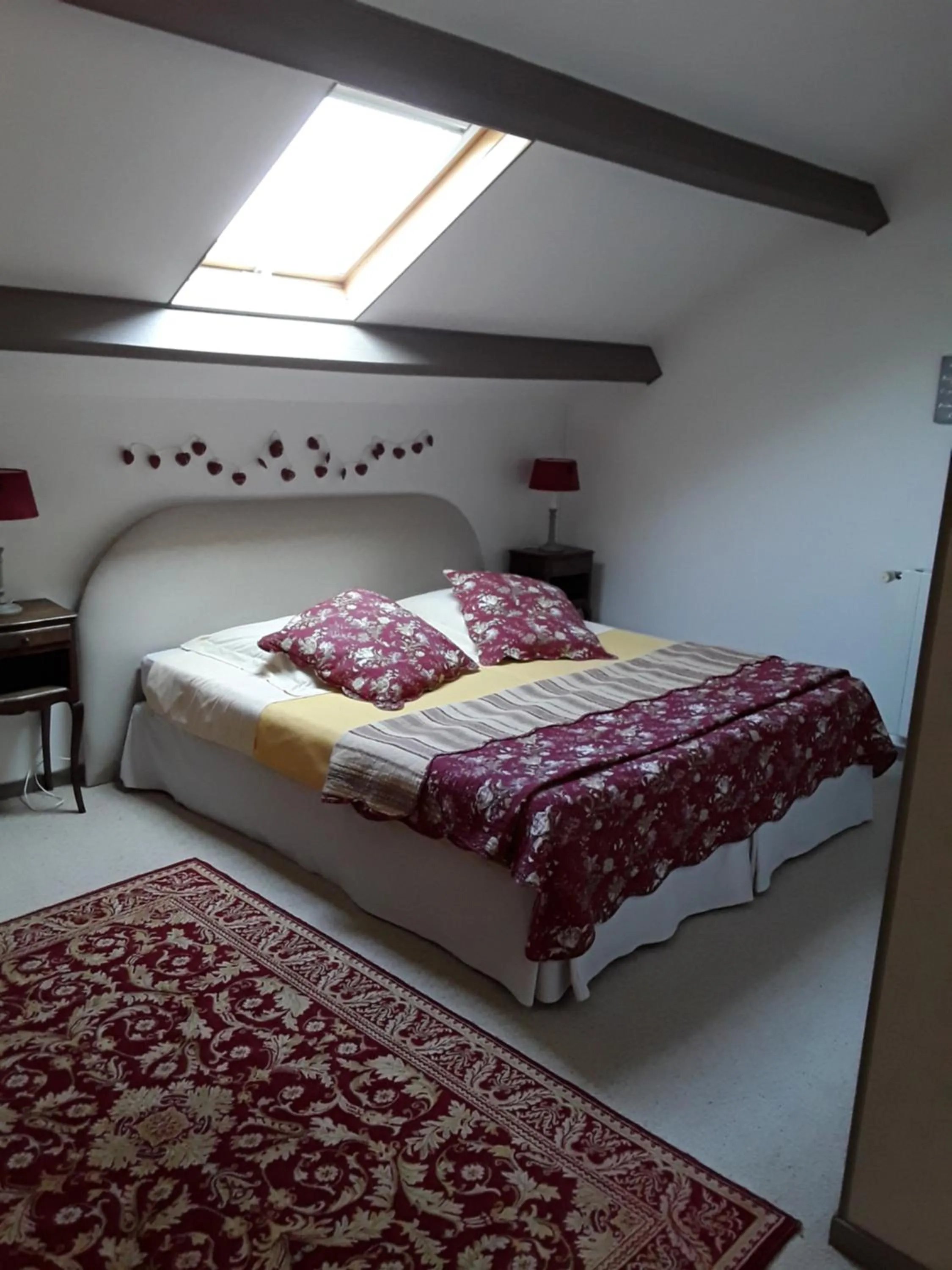 Bed in La Belvinière Chambres et table d'hôtes