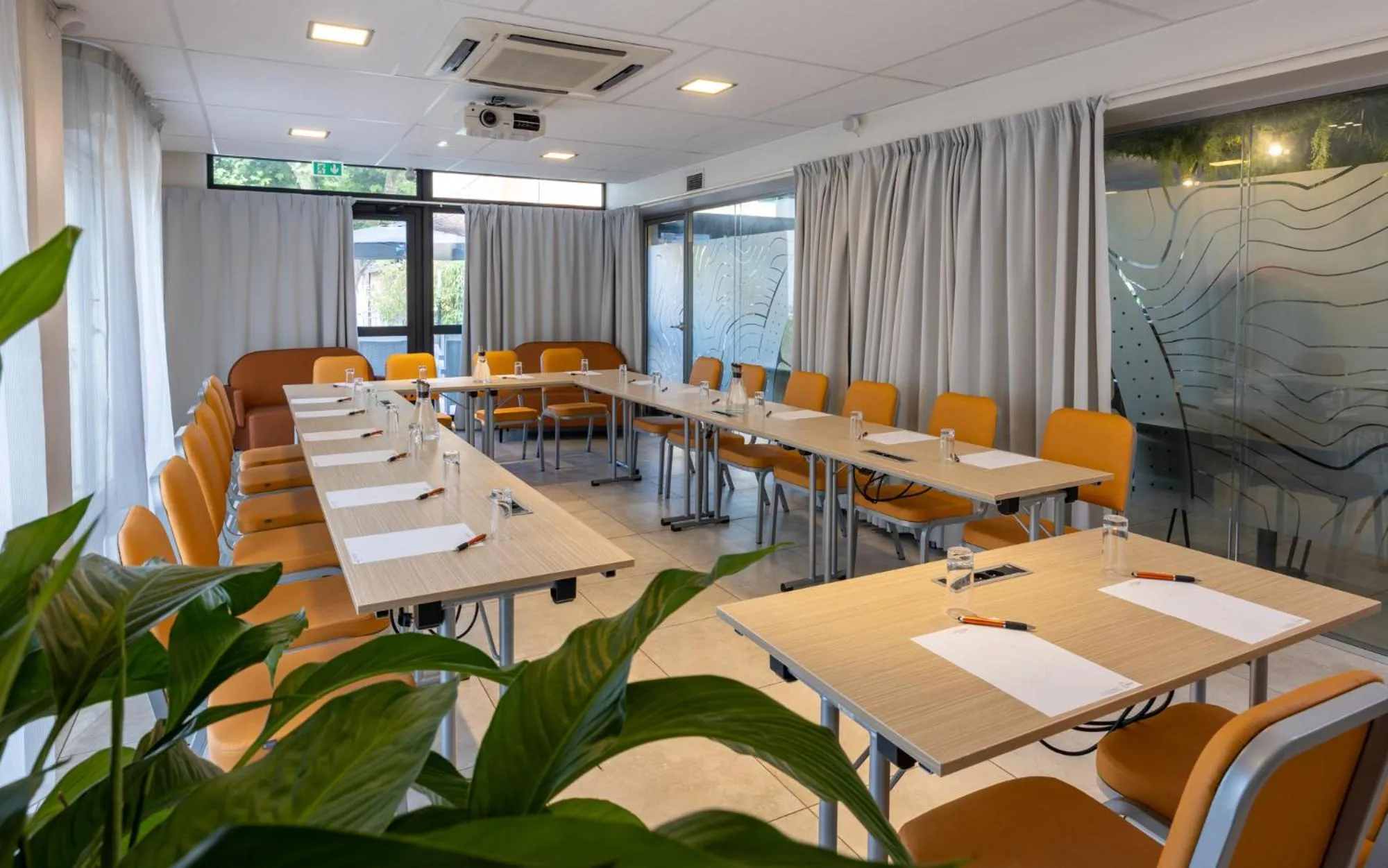 Property building in The Originals Boutique, Hotel l'Occitan, Aubagne