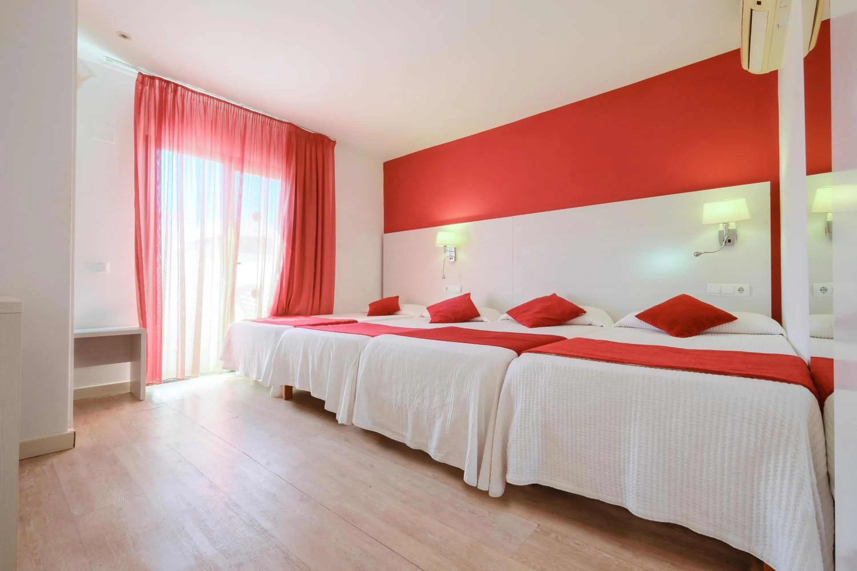 Photo of the whole room, Bed in azuLine Hostal Marino