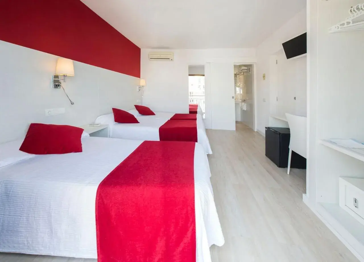 Photo of the whole room, Bed in azuLine Hostal Marino Photo of the whole room, Bed in azuLine Hostal Marino