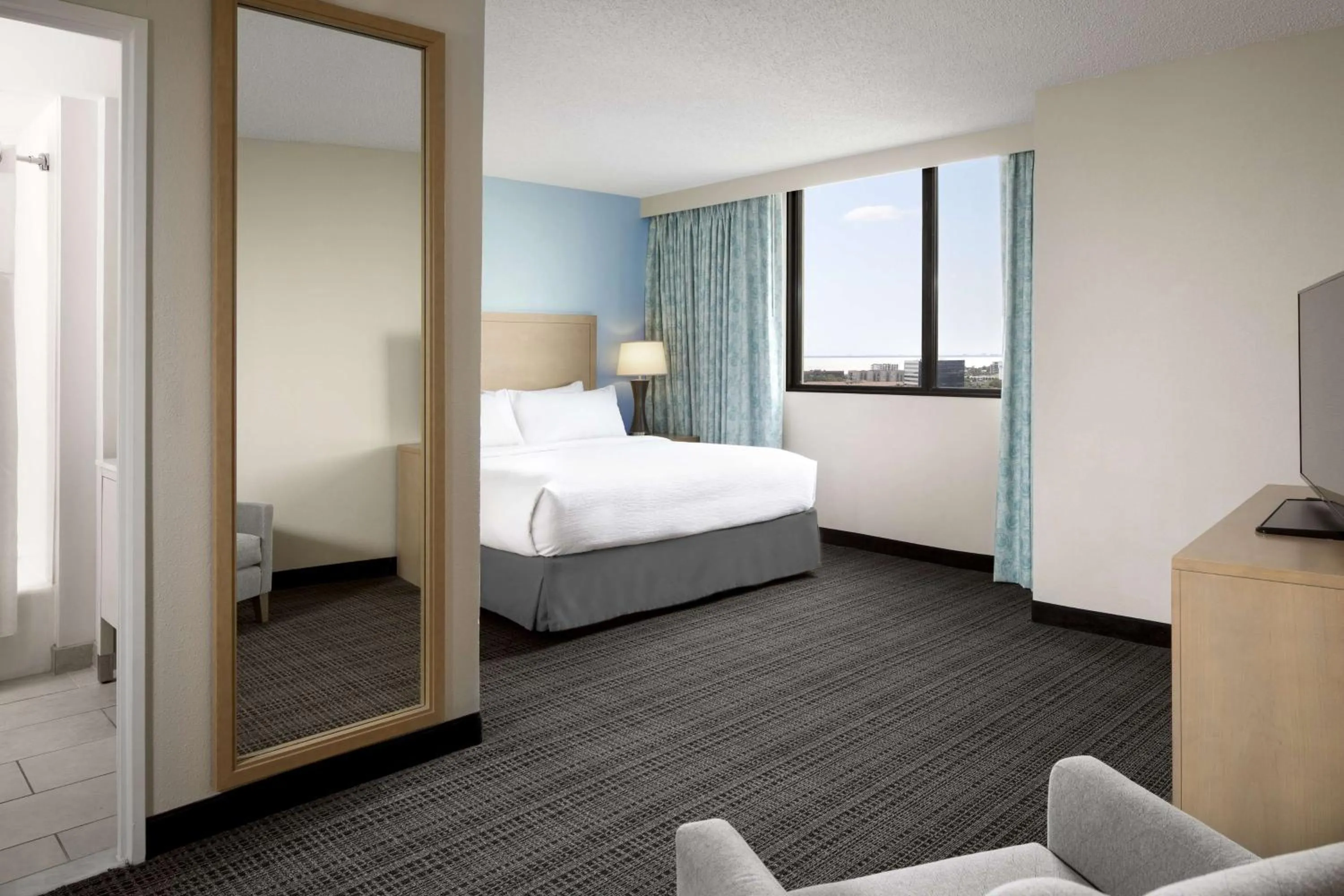 Bed in Embassy Suites by Hilton Tampa Airport Westshore