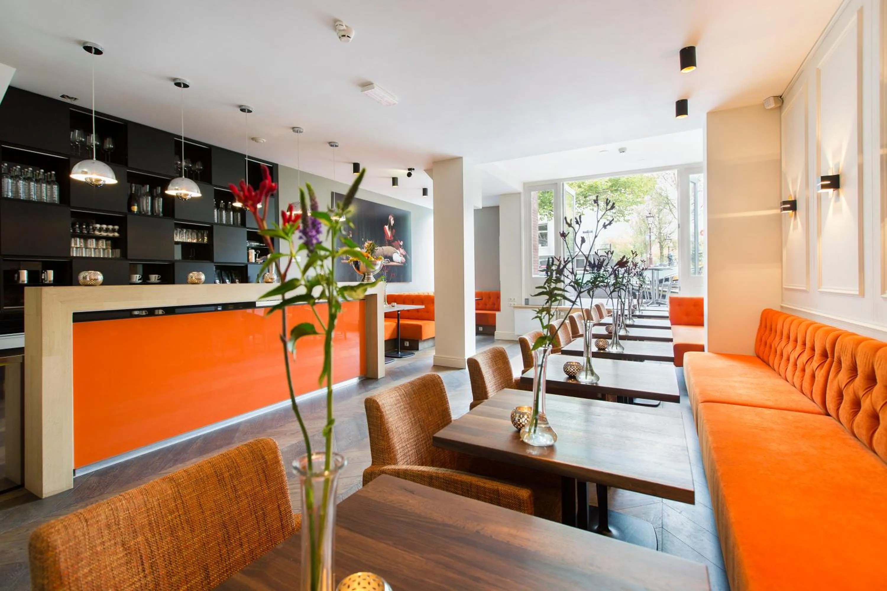 Restaurant/places to eat in Amsterdam Canal Hotel