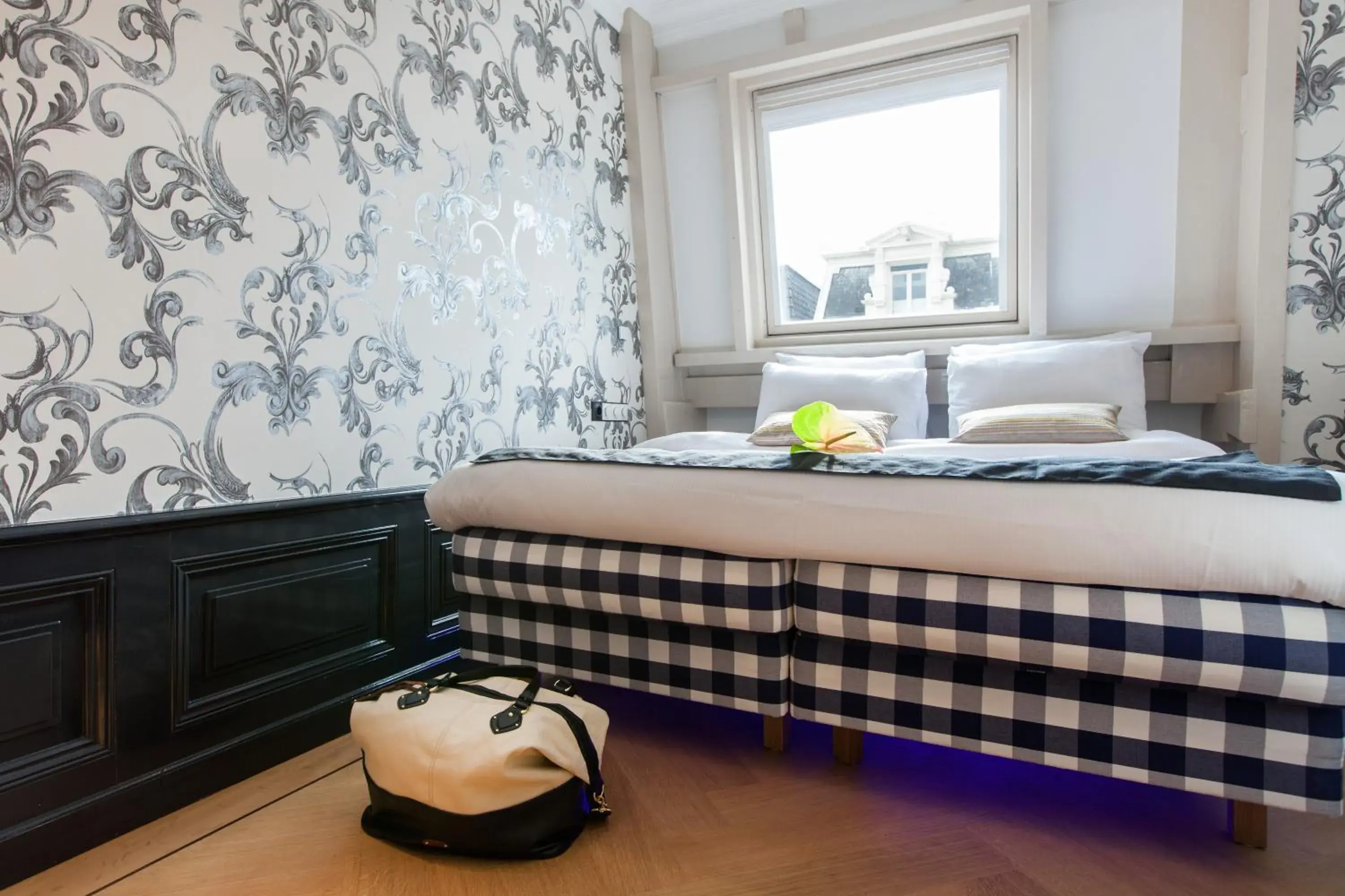 Bed in Amsterdam Canal Hotel Bed in Amsterdam Canal Hotel