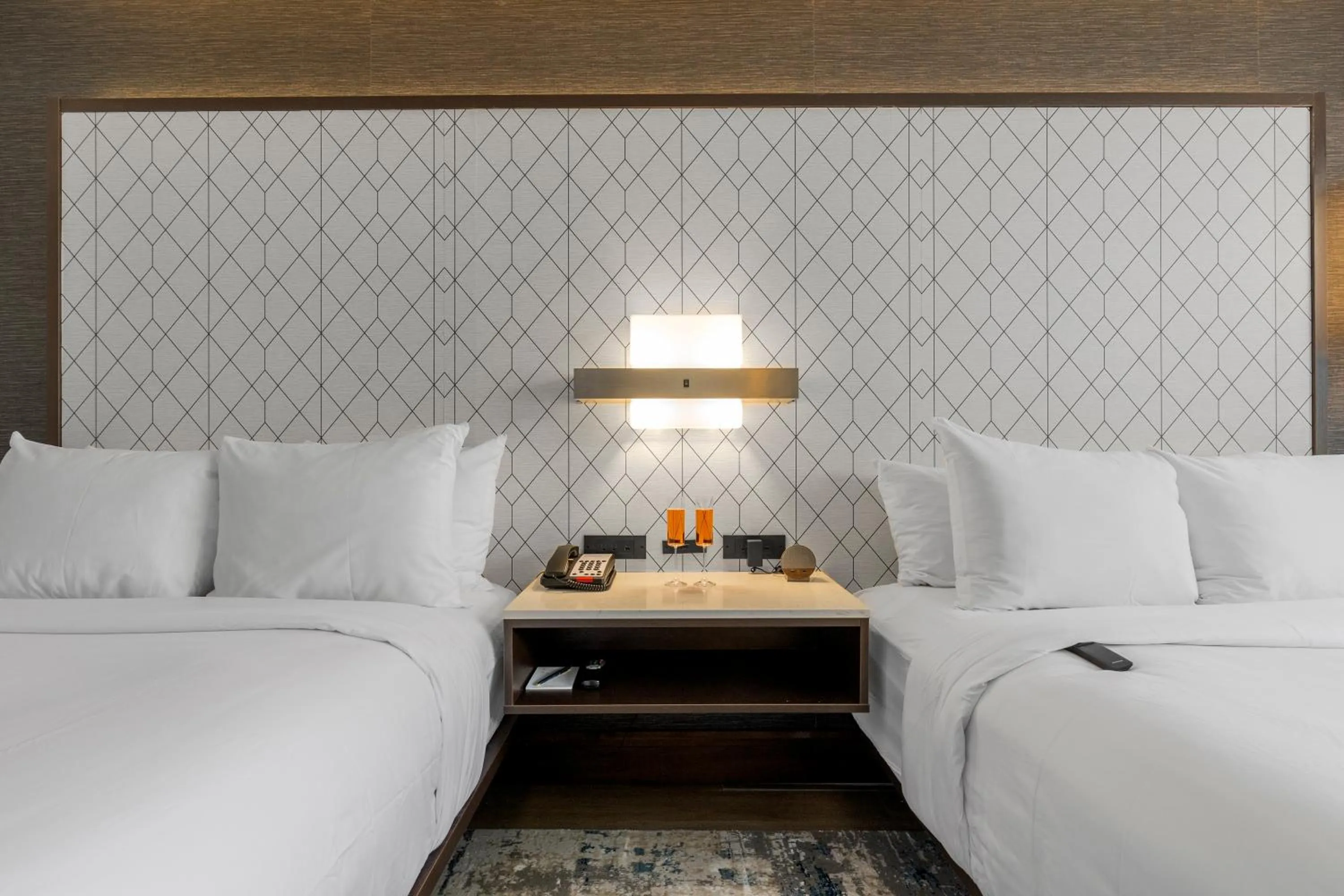 Bed in The Armon Stamford Hotel & Conference Center