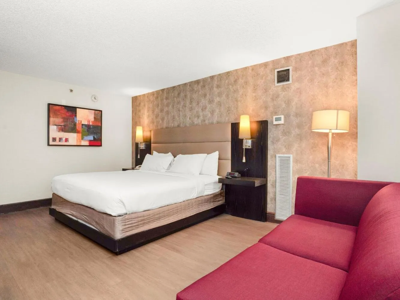 Bedroom, Bed in The Armon Stamford Hotel & Conference Center