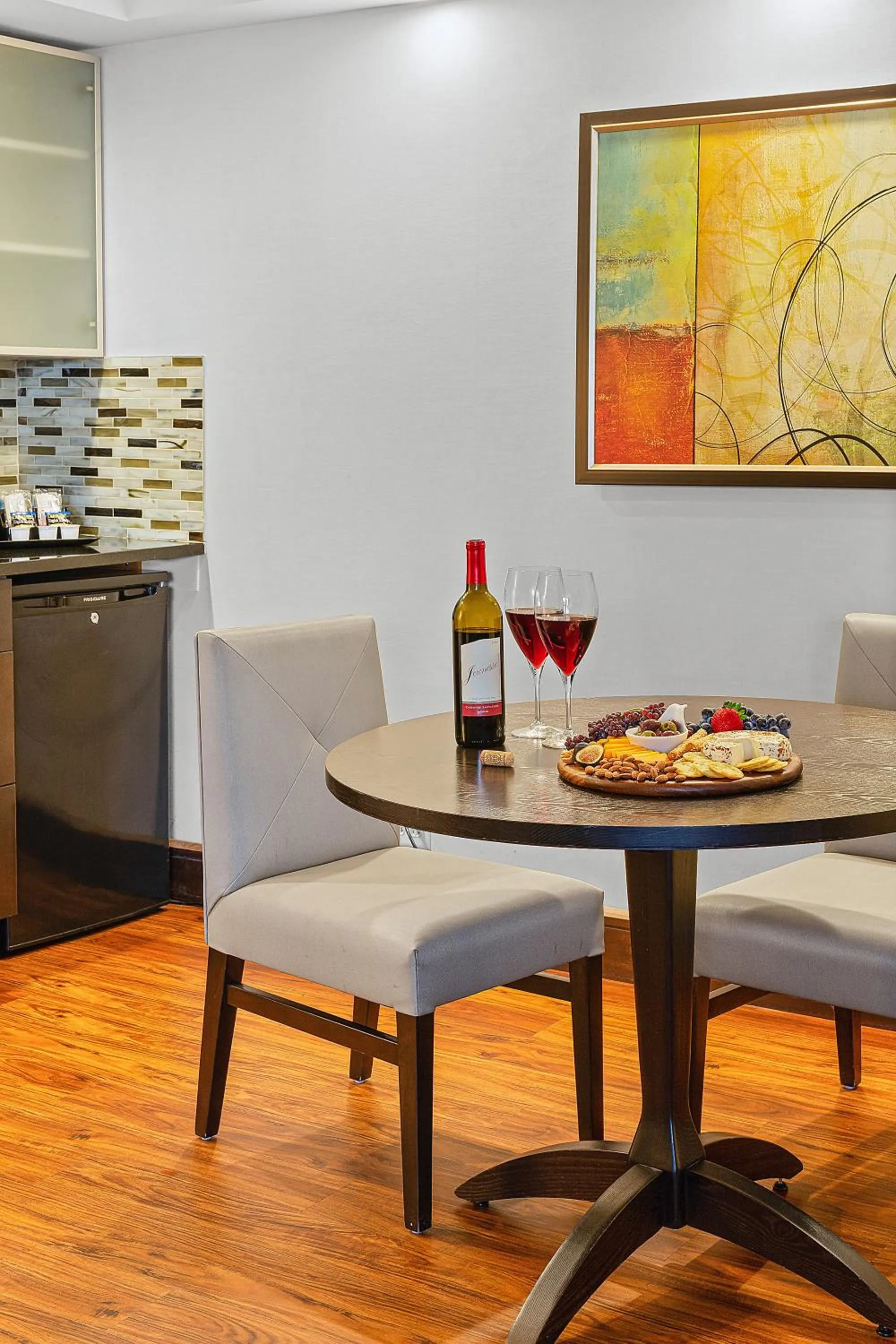 Dining area in The Armon Stamford Hotel & Conference Center