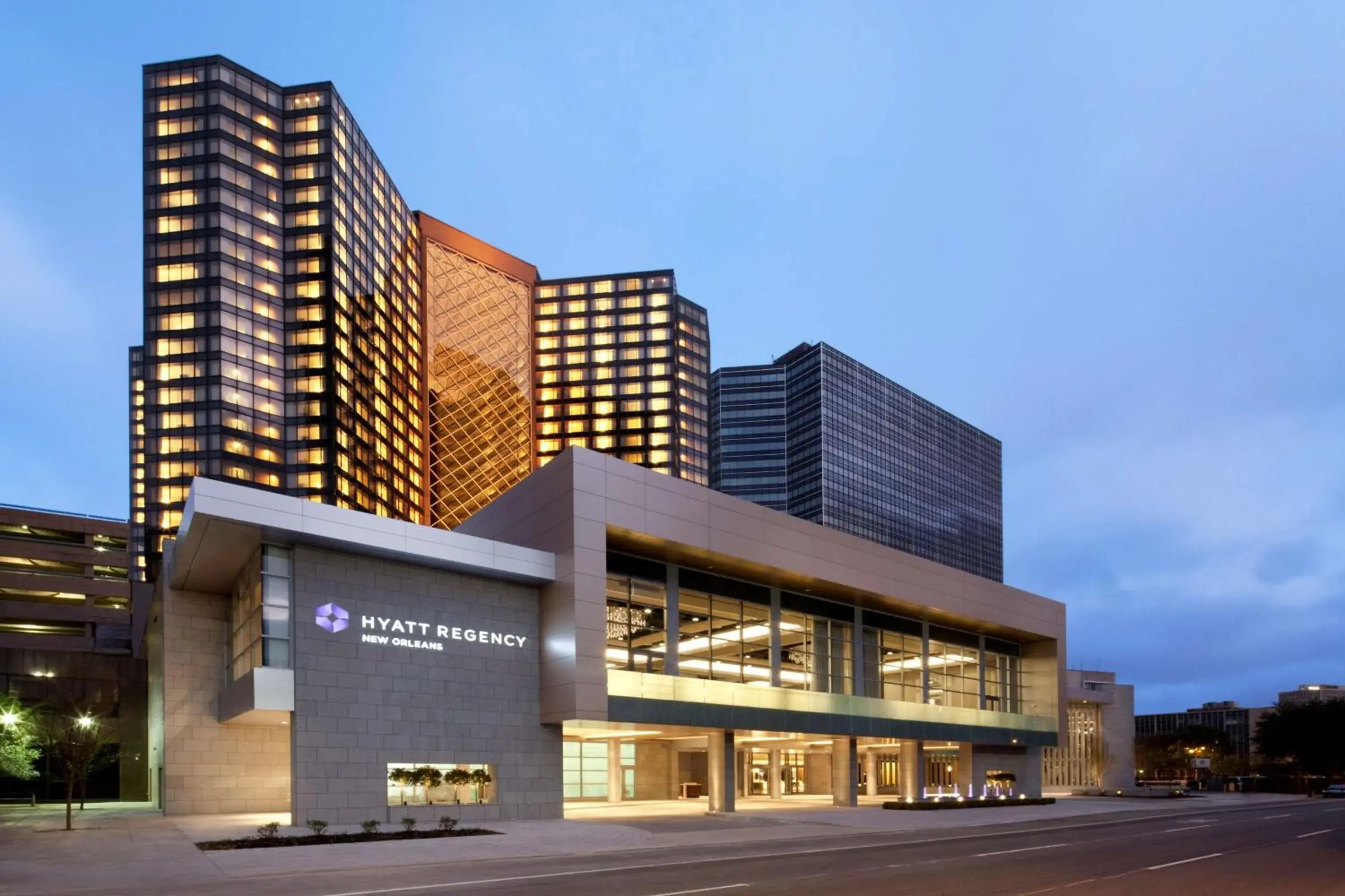 Property building in Hyatt Regency New Orleans Property building in Hyatt Regency New Orleans