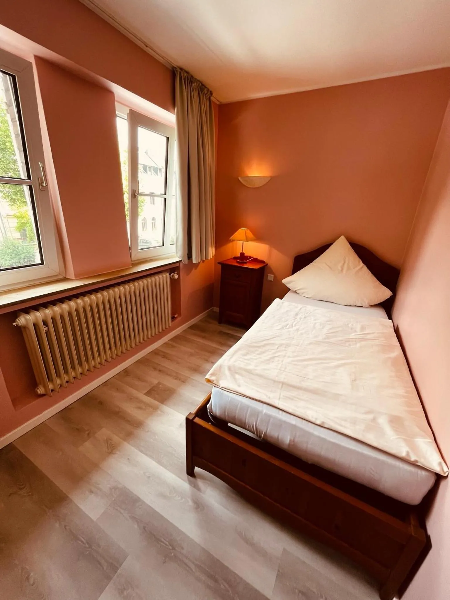 Photo of the whole room, Bed in Osteria-Hotel-Centovini