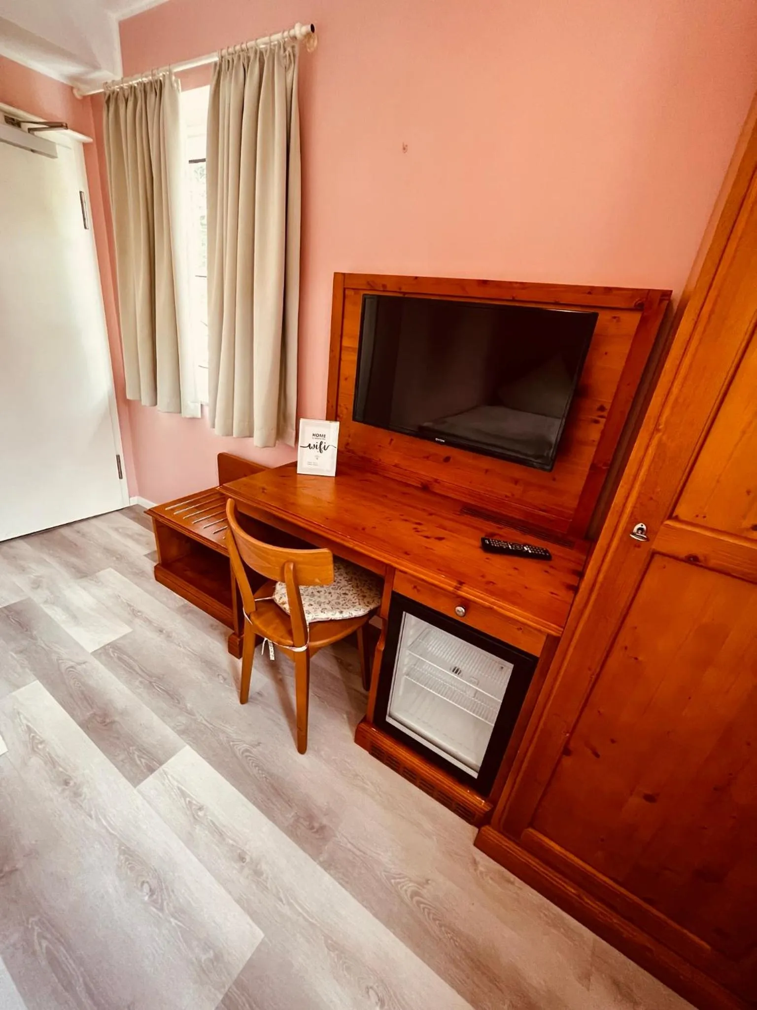Seating area in Osteria-Hotel-Centovini