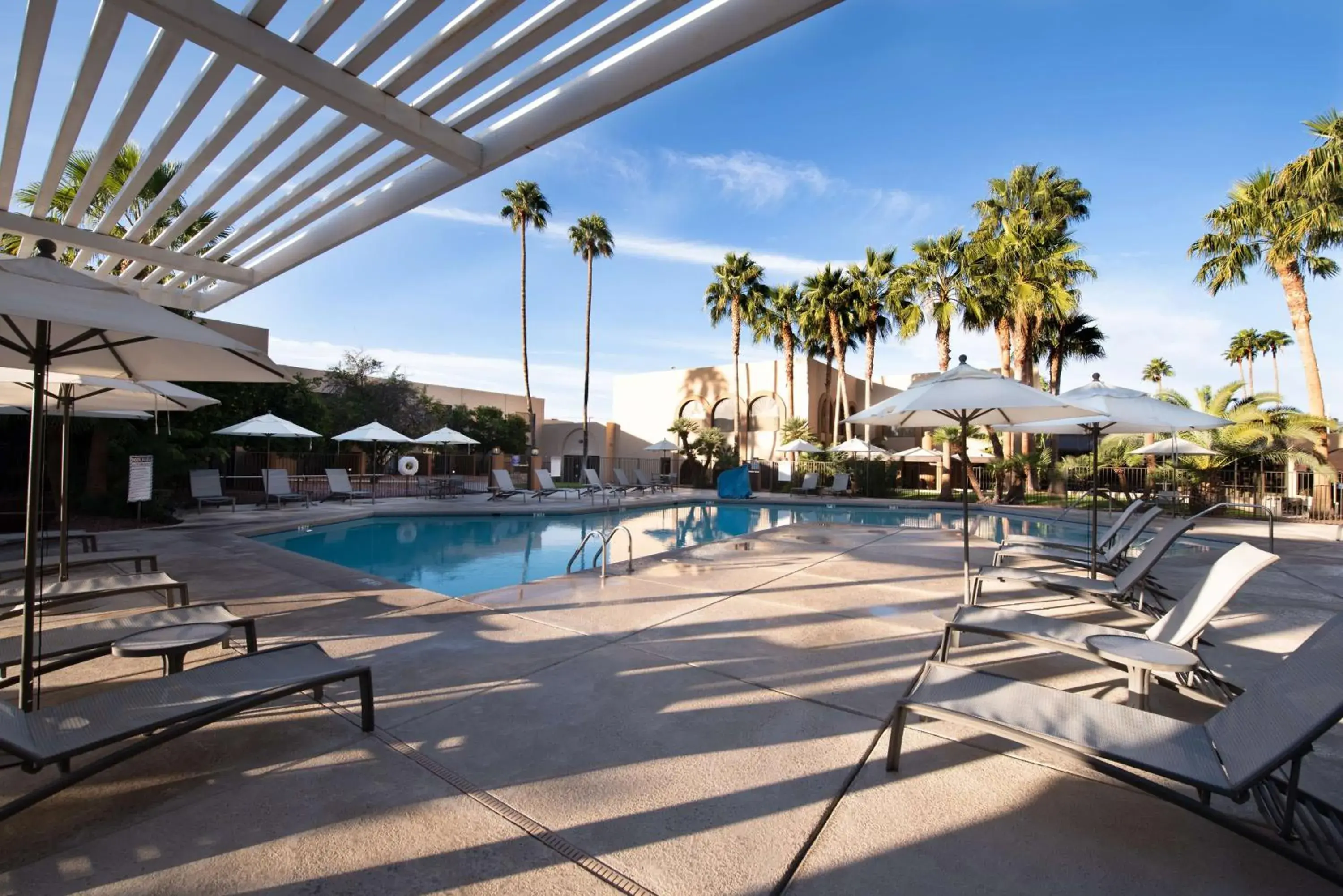 Pool view in DoubleTree by Hilton Tucson-Reid Park Pool view in DoubleTree by Hilton Tucson-Reid Park