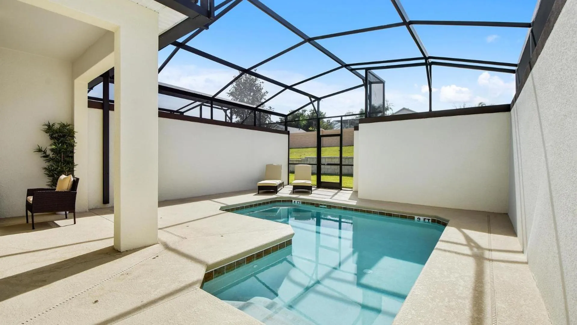 Swimming pool in Regal Splendor Villa - 4 bed at ChampionsGate