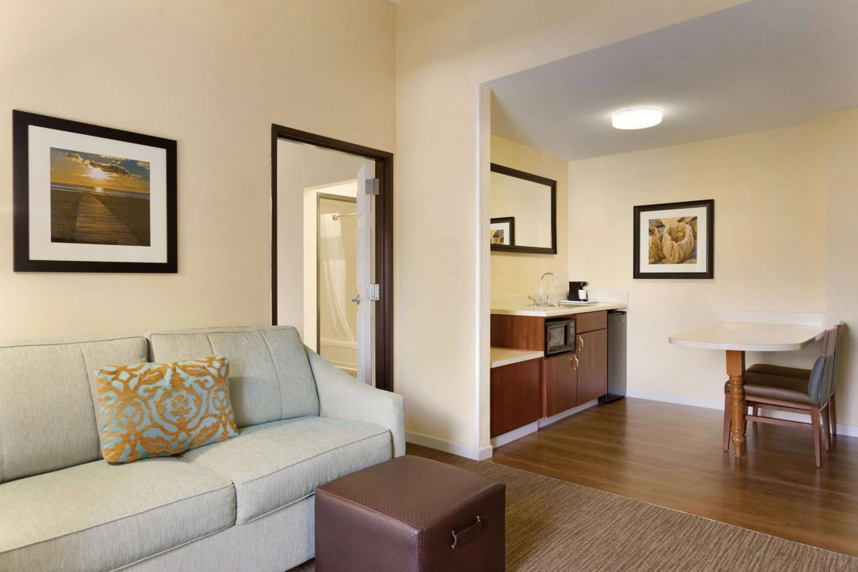 Living room in Hampton Inn & Suites Tarpon Springs