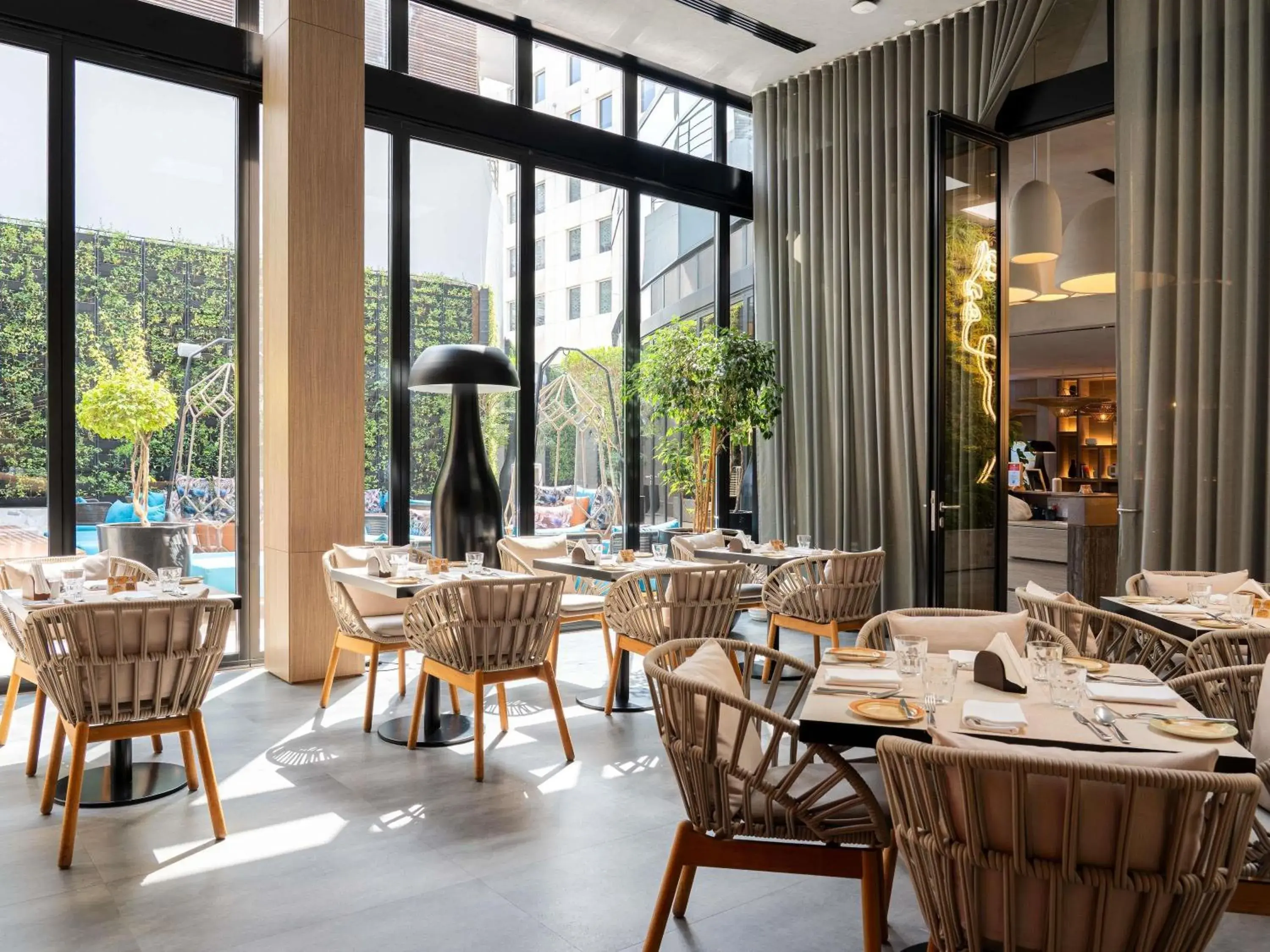 Restaurant/places to eat in ibis Dubai World Trade Centre Restaurant/places to eat in ibis Dubai World Trade Centre