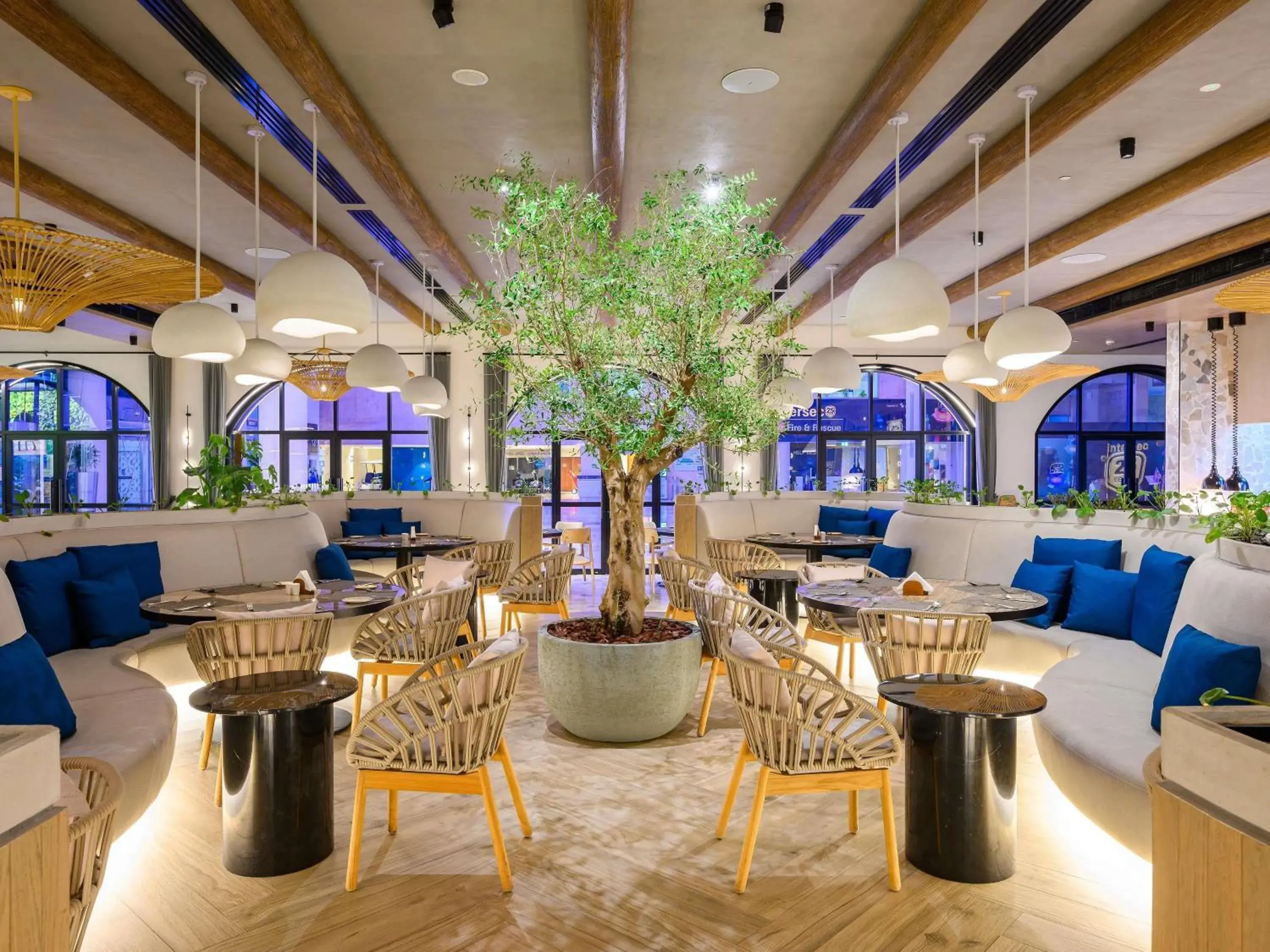 Restaurant/places to eat in ibis Dubai World Trade Centre Restaurant/places to eat in ibis Dubai World Trade Centre